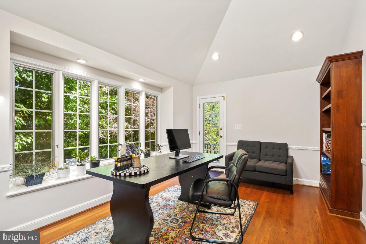 ROLLINGWOOD - Residential