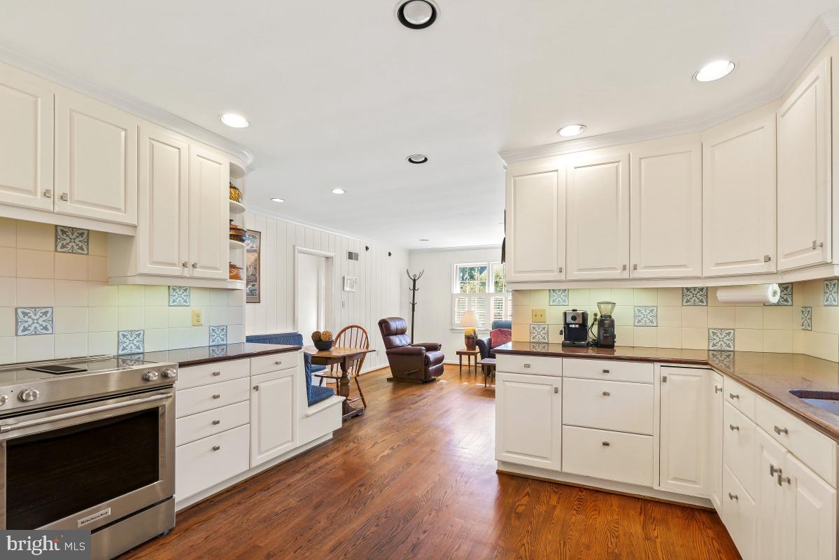 ROLLINGWOOD - Residential