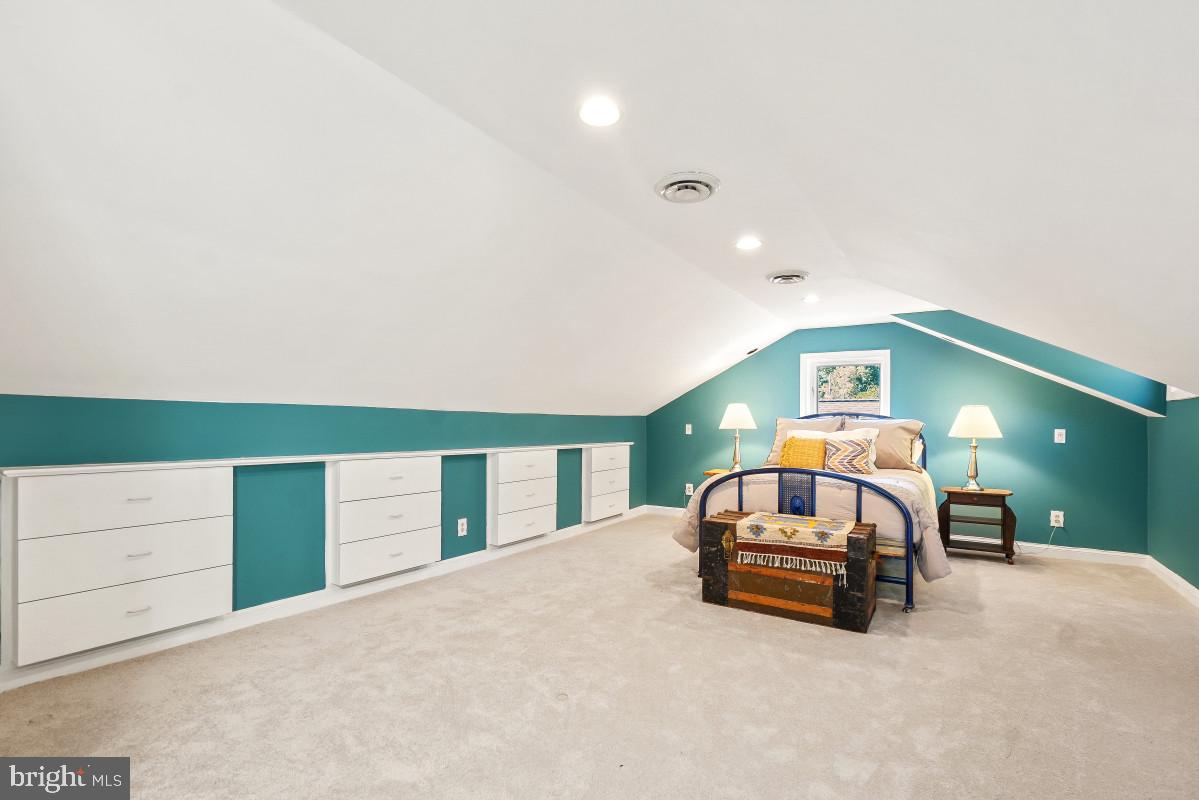 ROLLINGWOOD - Residential