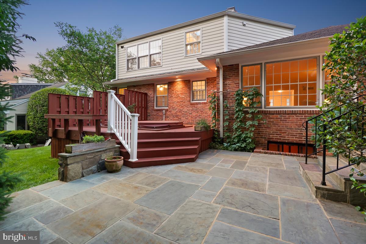 ROLLINGWOOD - Residential