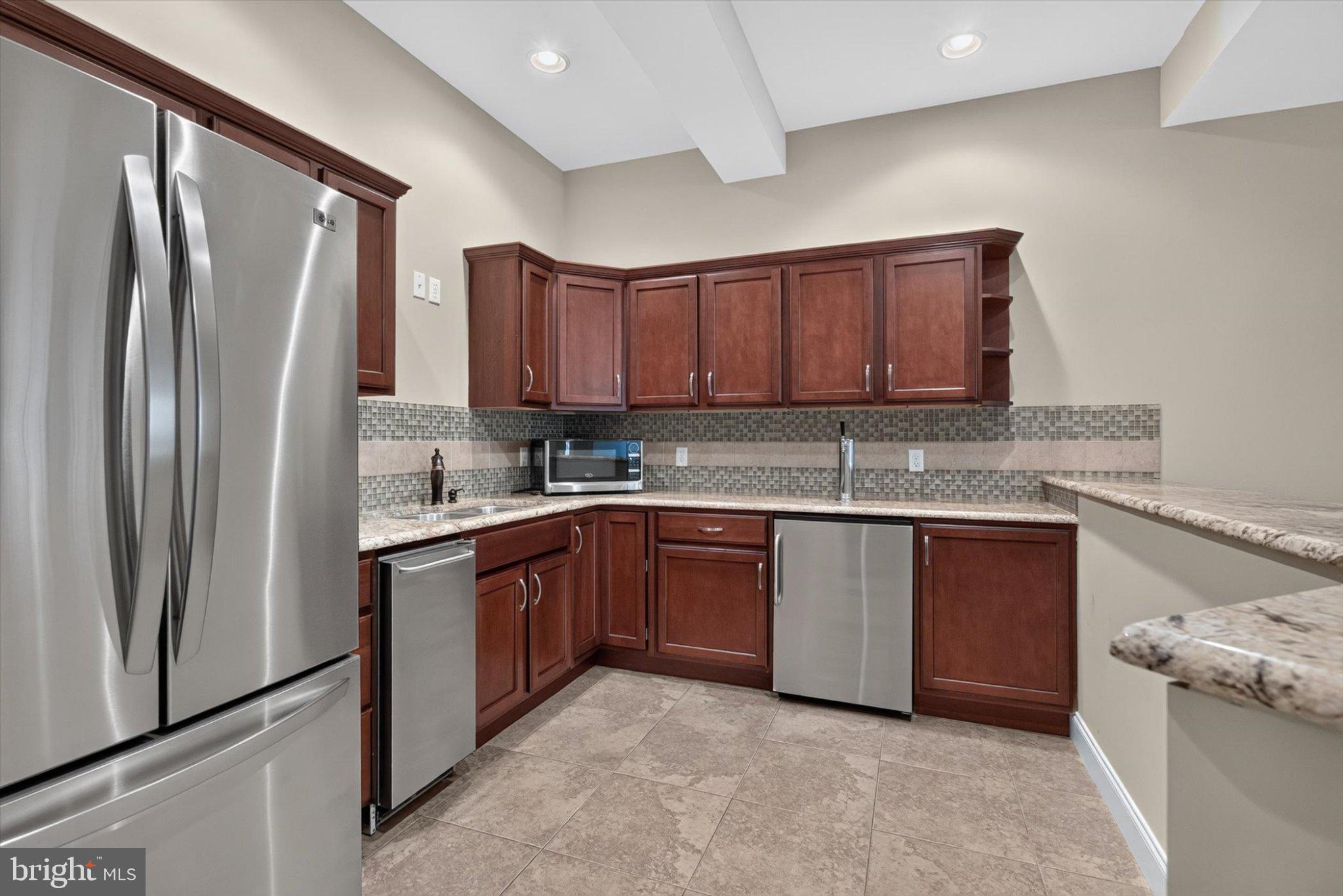 DEAVEN WOODS - Residential