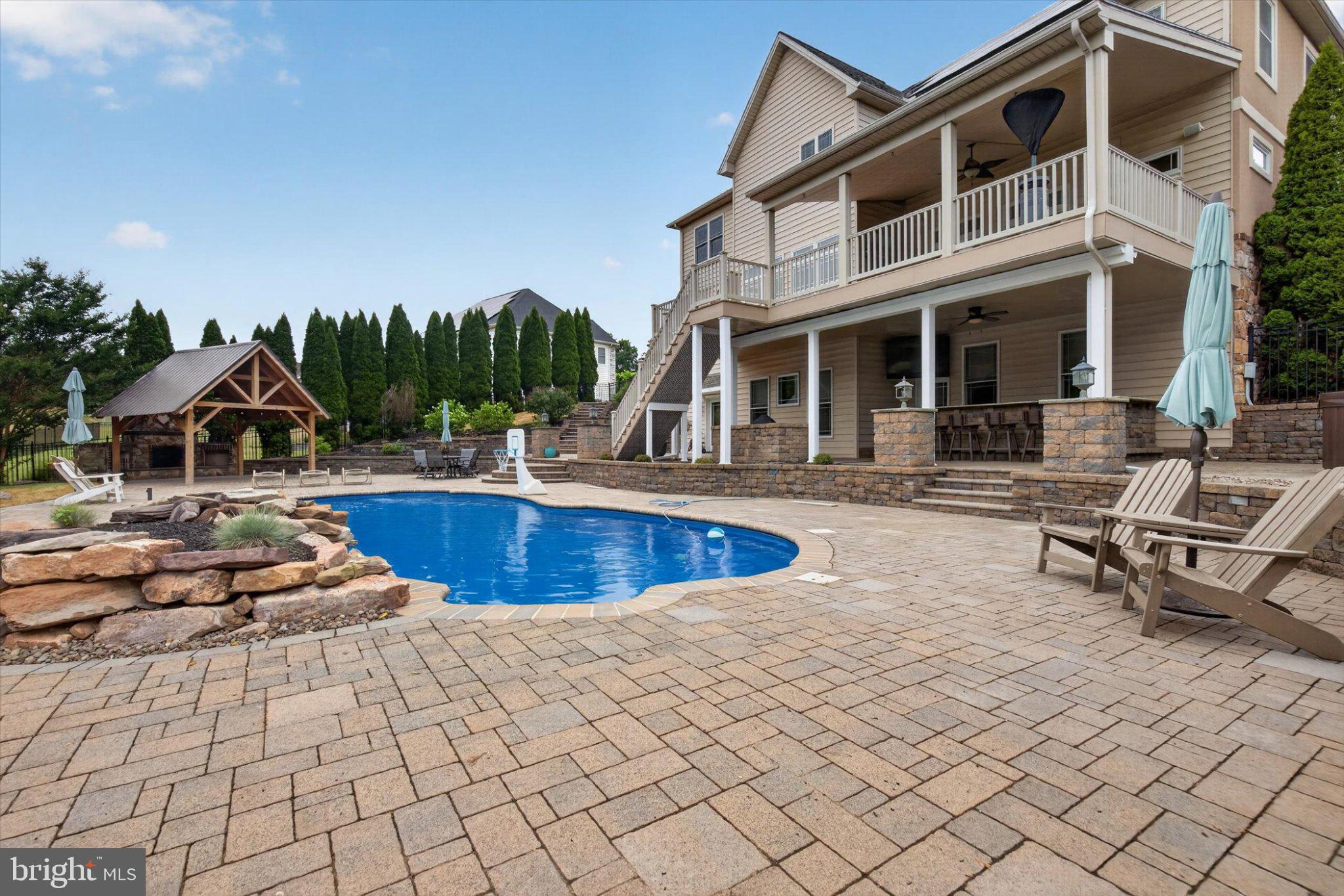 DEAVEN WOODS - Residential
