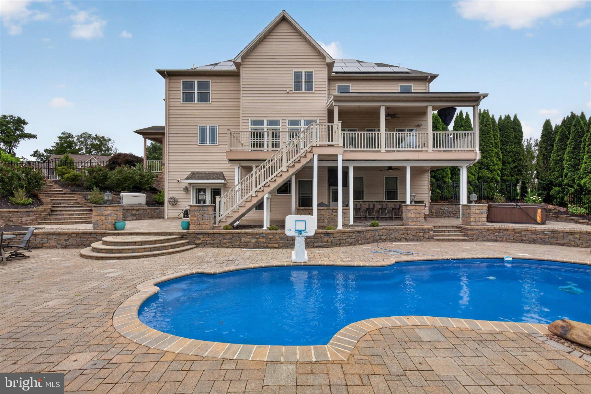 DEAVEN WOODS - Residential