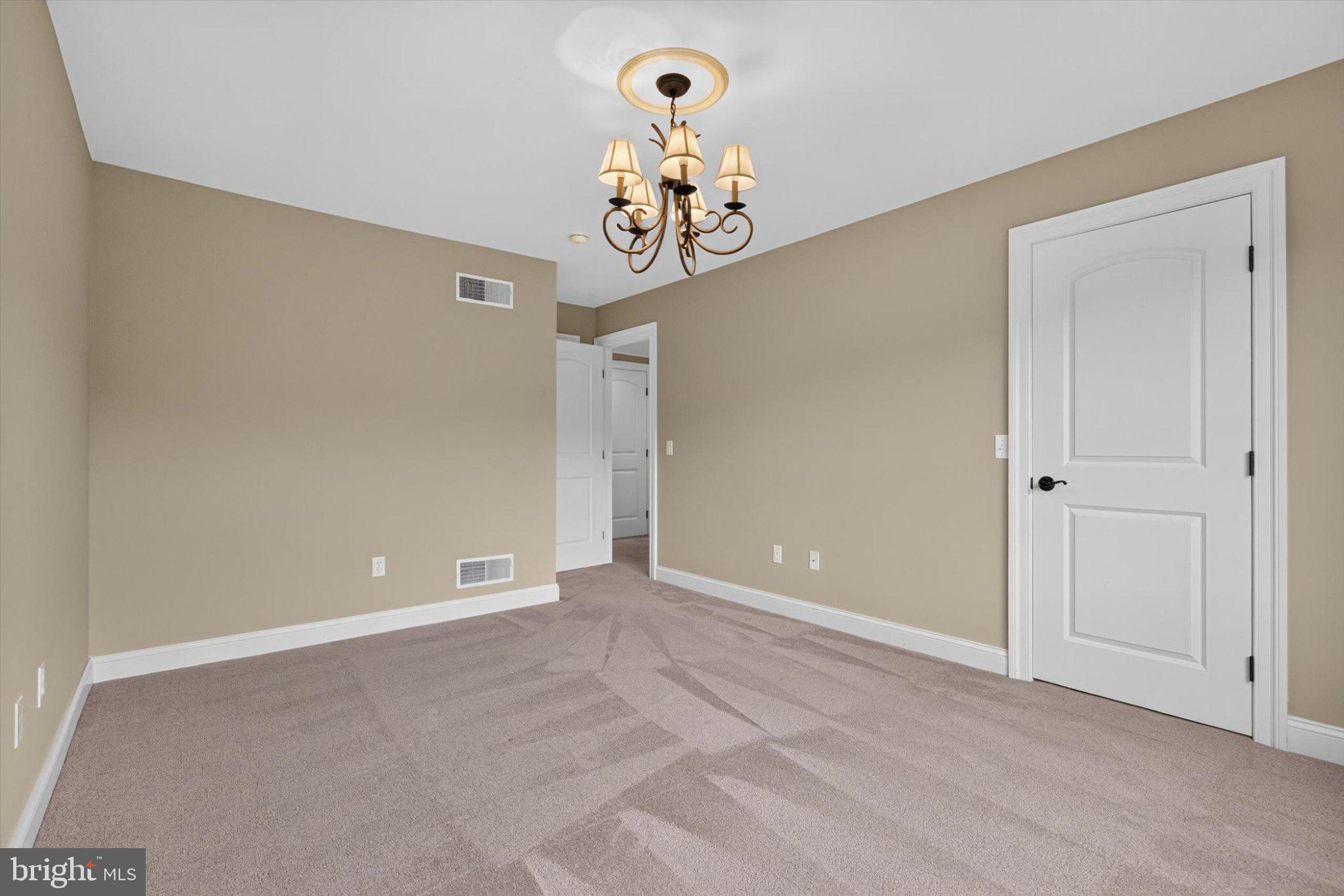DEAVEN WOODS - Residential