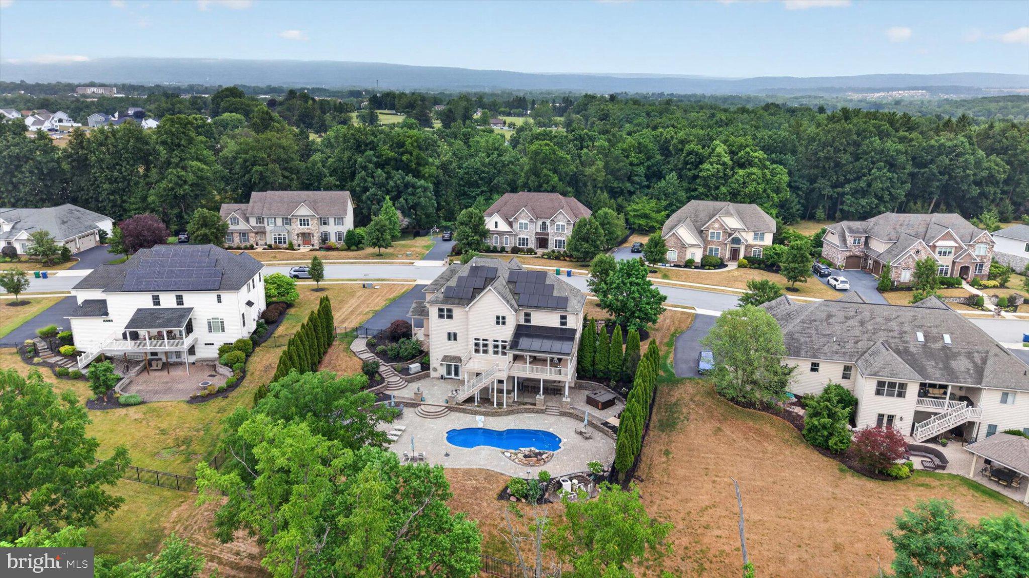 DEAVEN WOODS - Residential