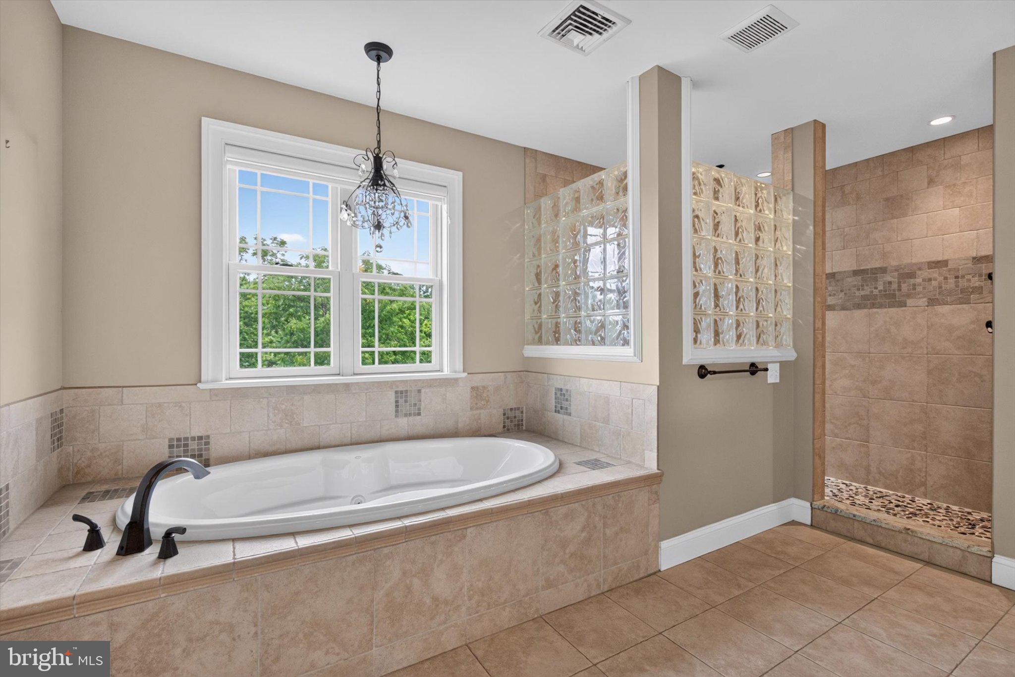 DEAVEN WOODS - Residential