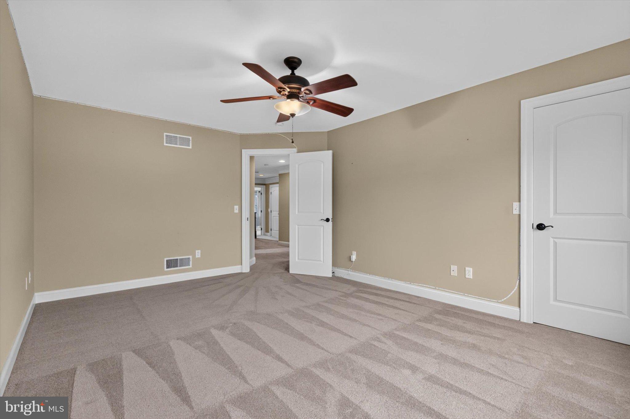 DEAVEN WOODS - Residential