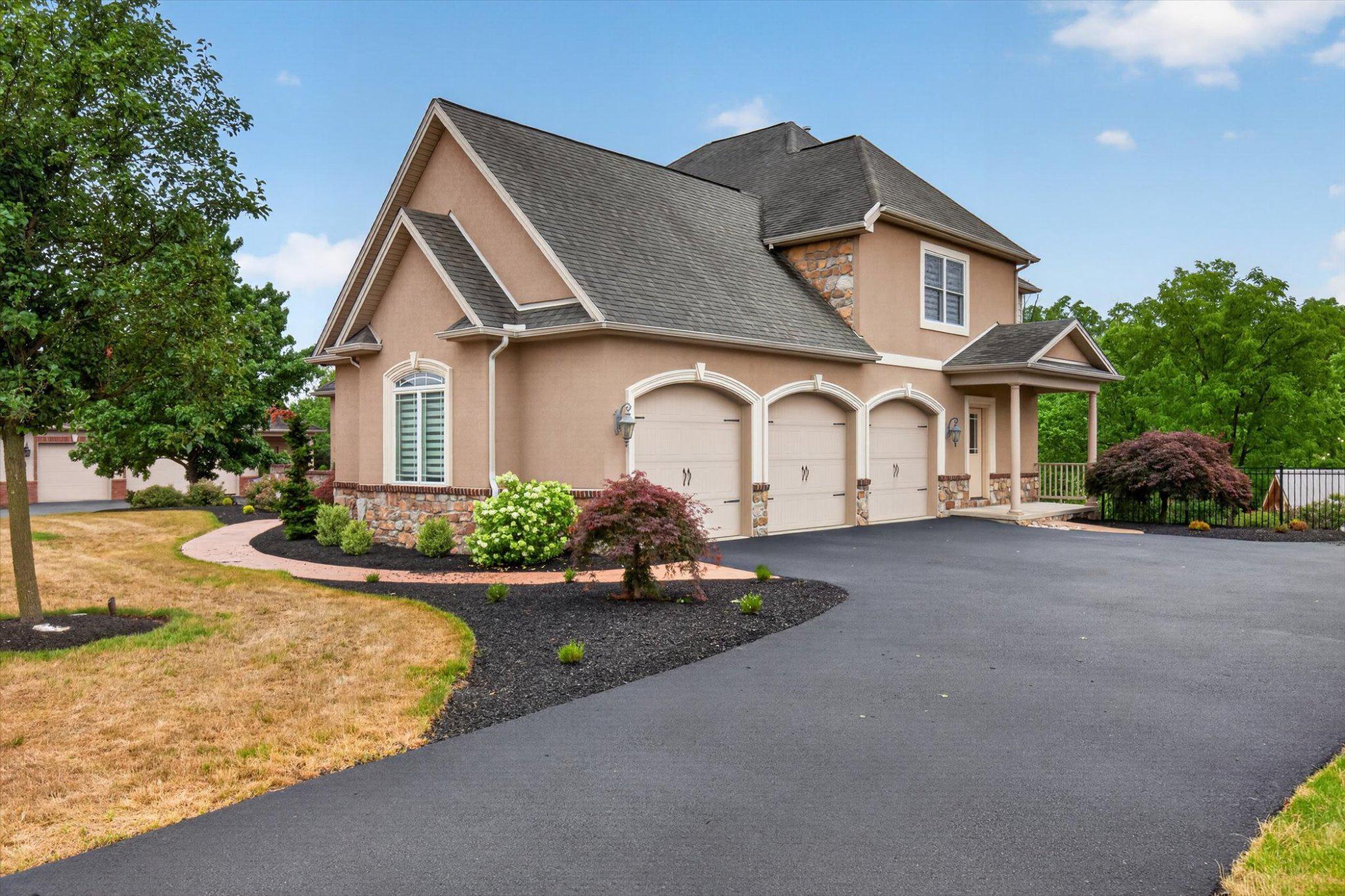 DEAVEN WOODS - Residential