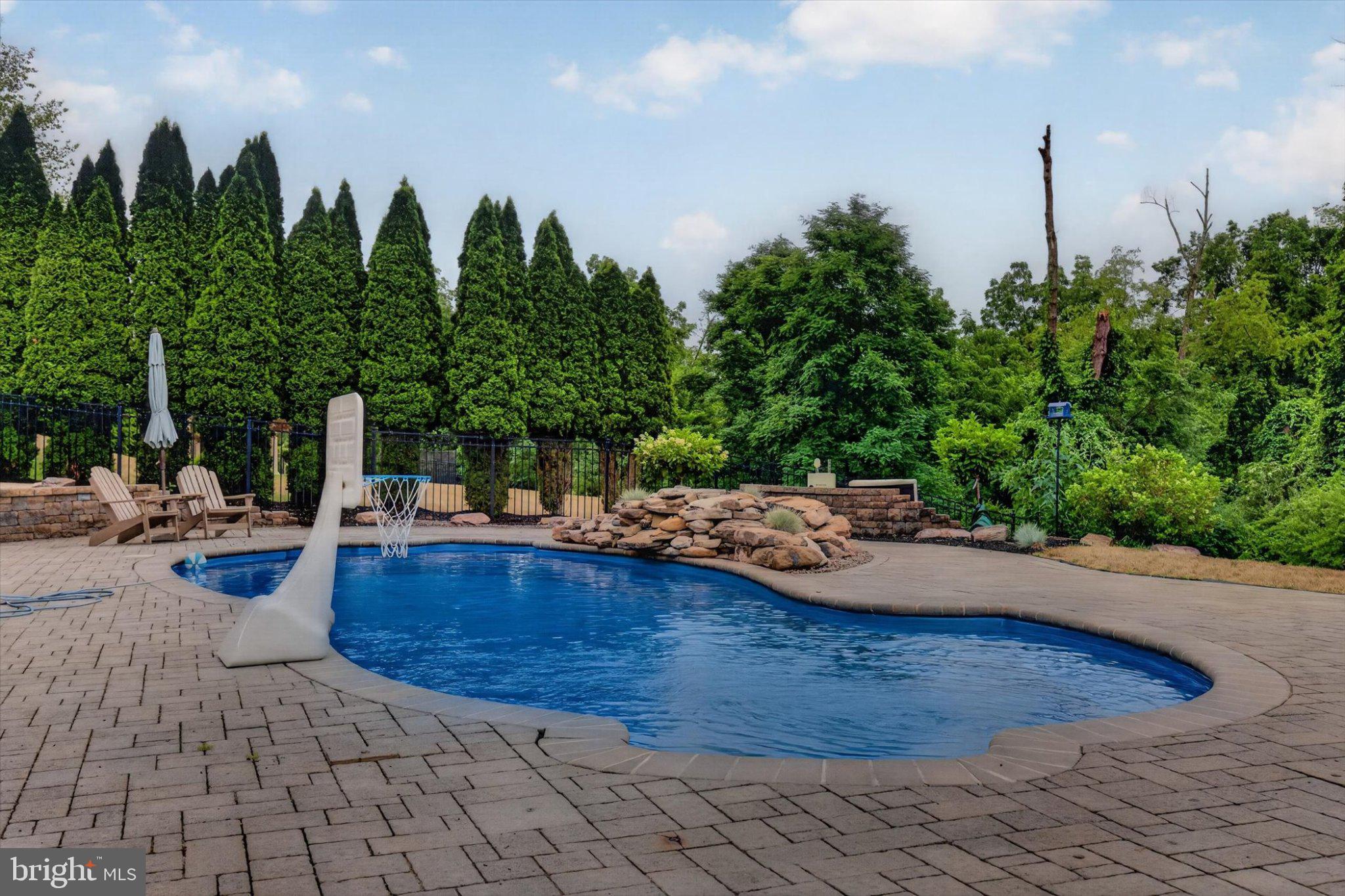 DEAVEN WOODS - Residential