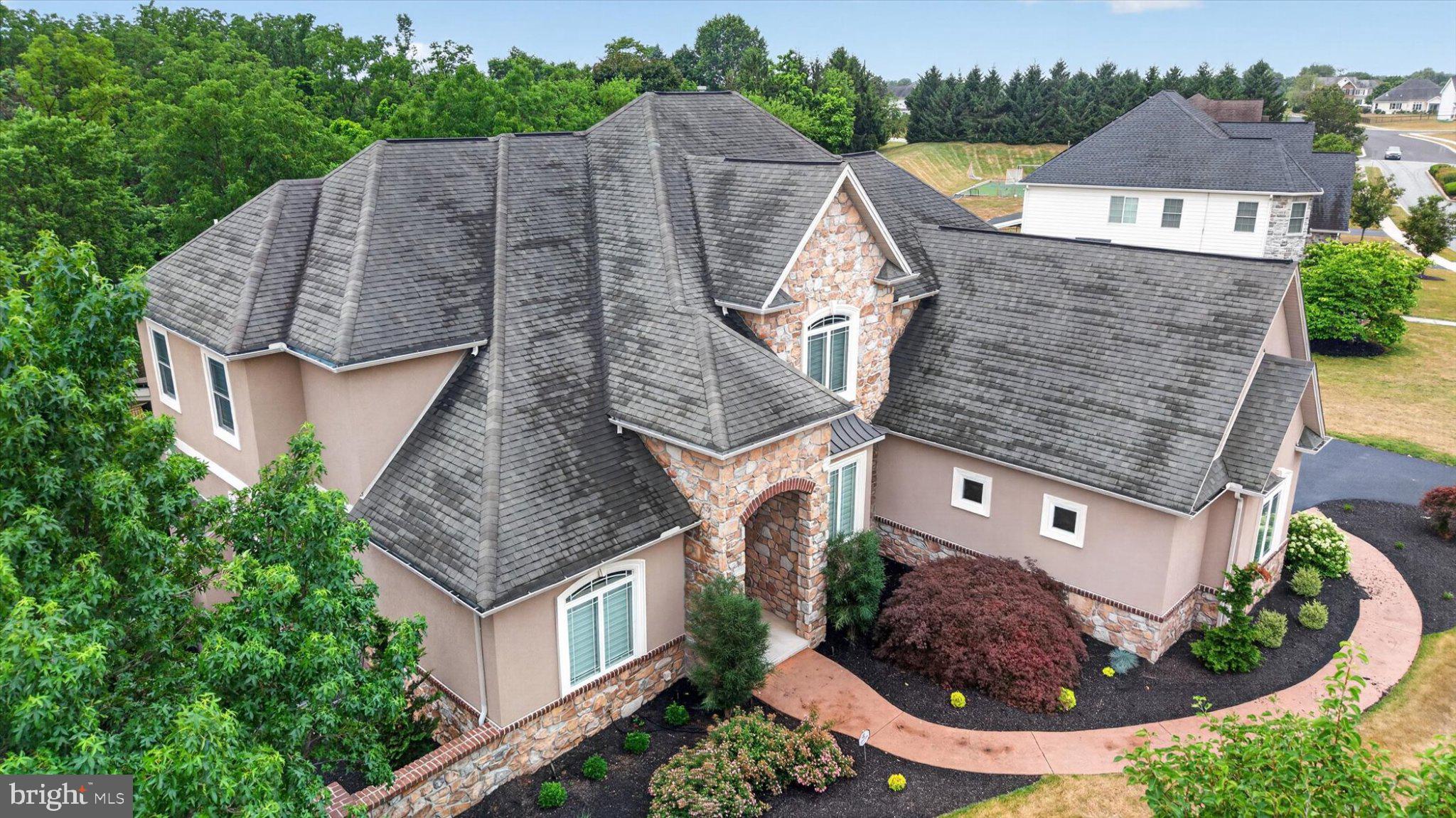 DEAVEN WOODS - Residential