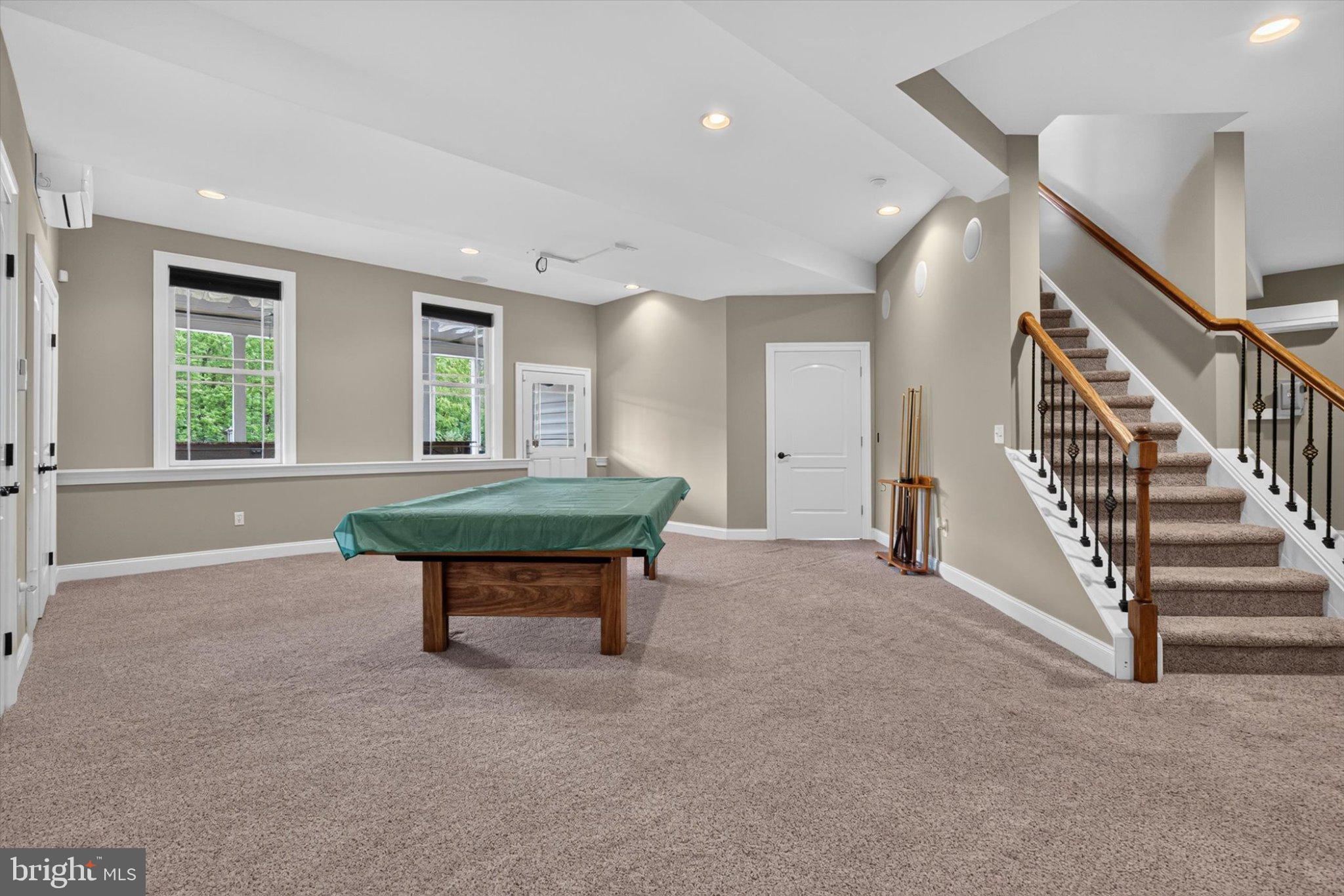 DEAVEN WOODS - Residential