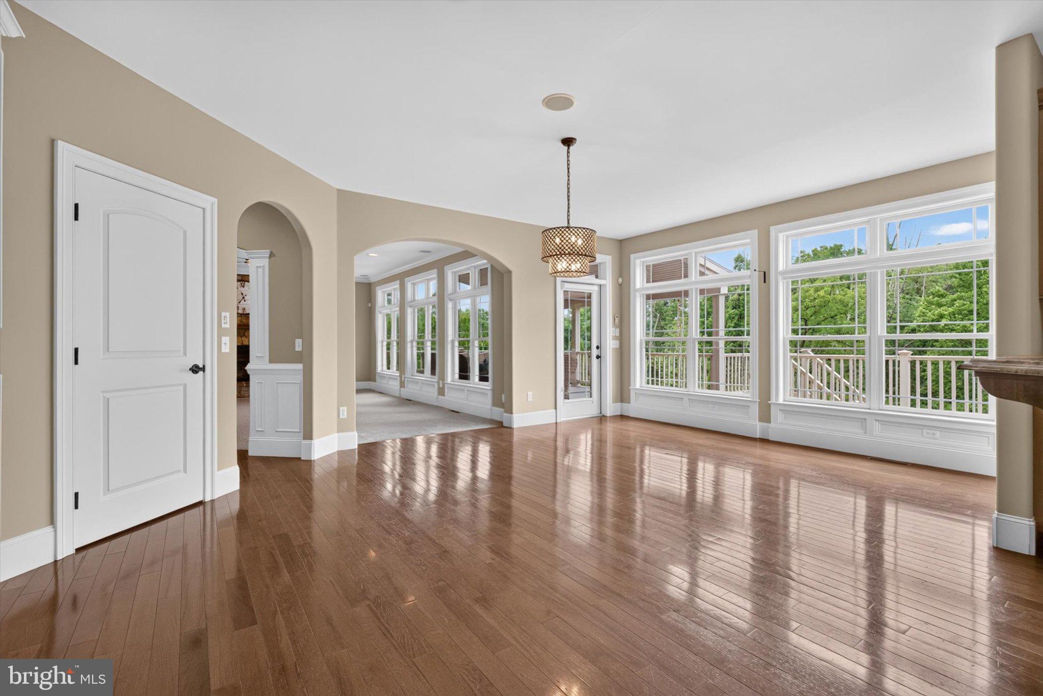 DEAVEN WOODS - Residential
