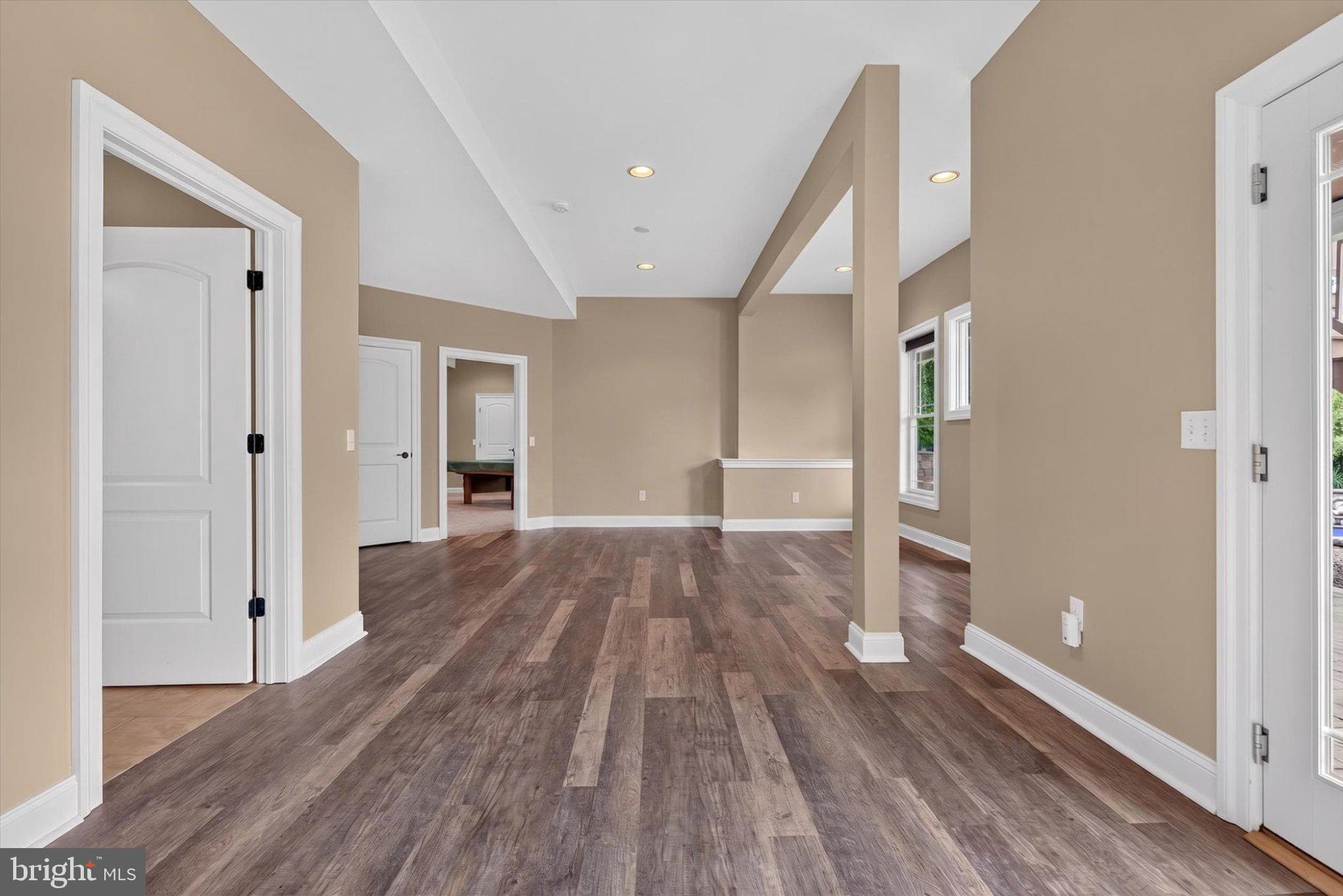 DEAVEN WOODS - Residential