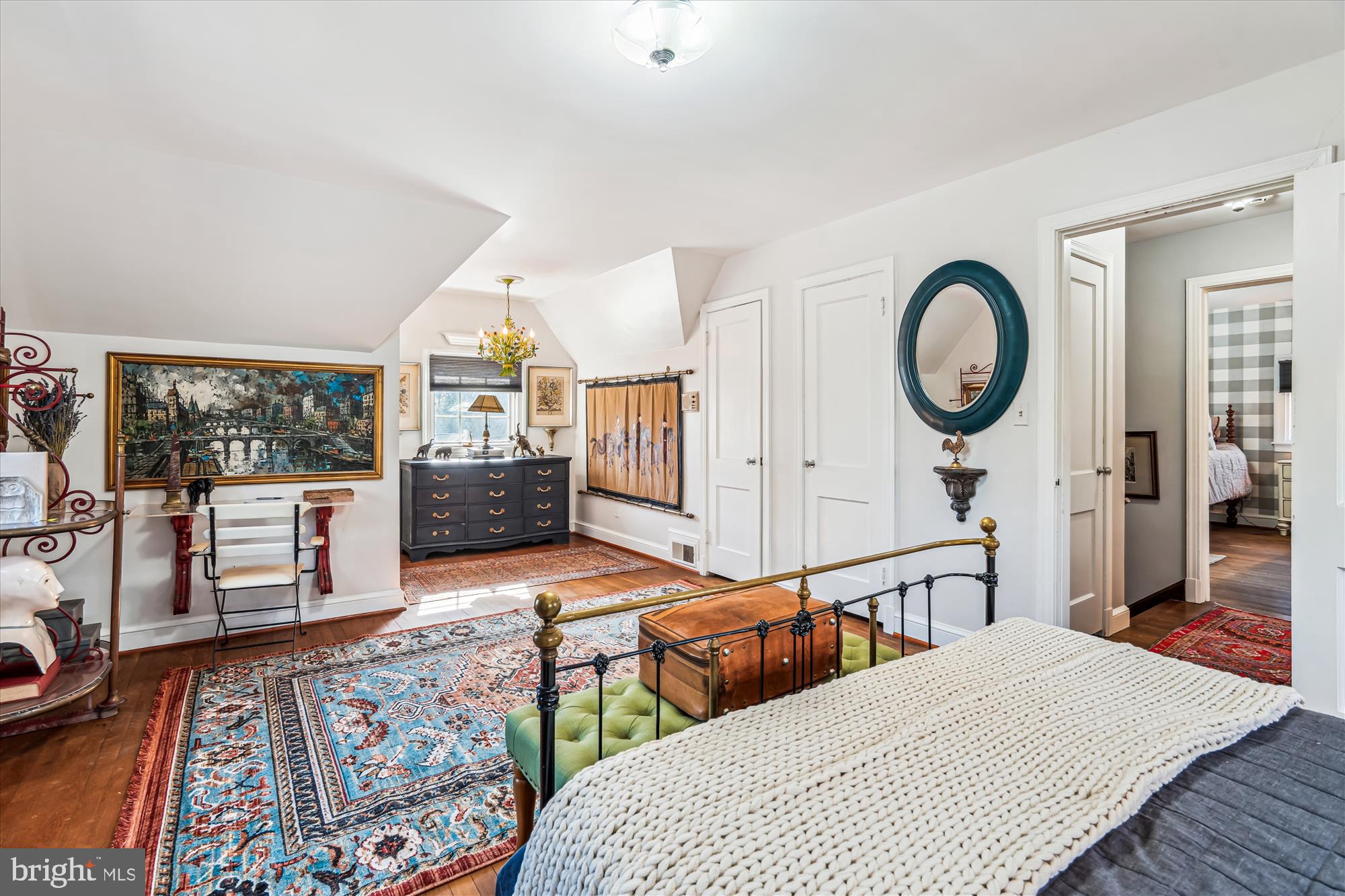 HILLANDALE - Residential