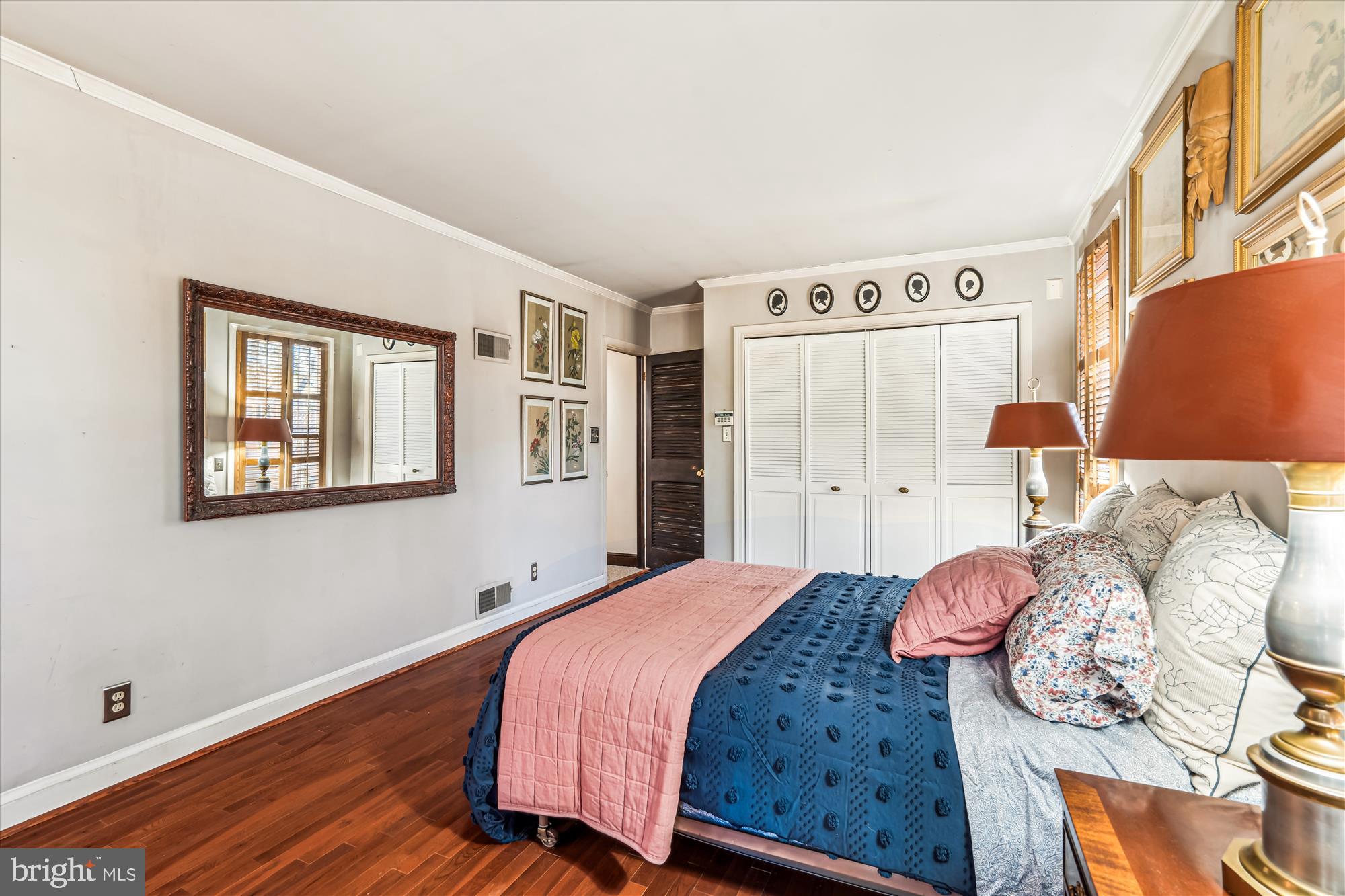 HILLANDALE - Residential