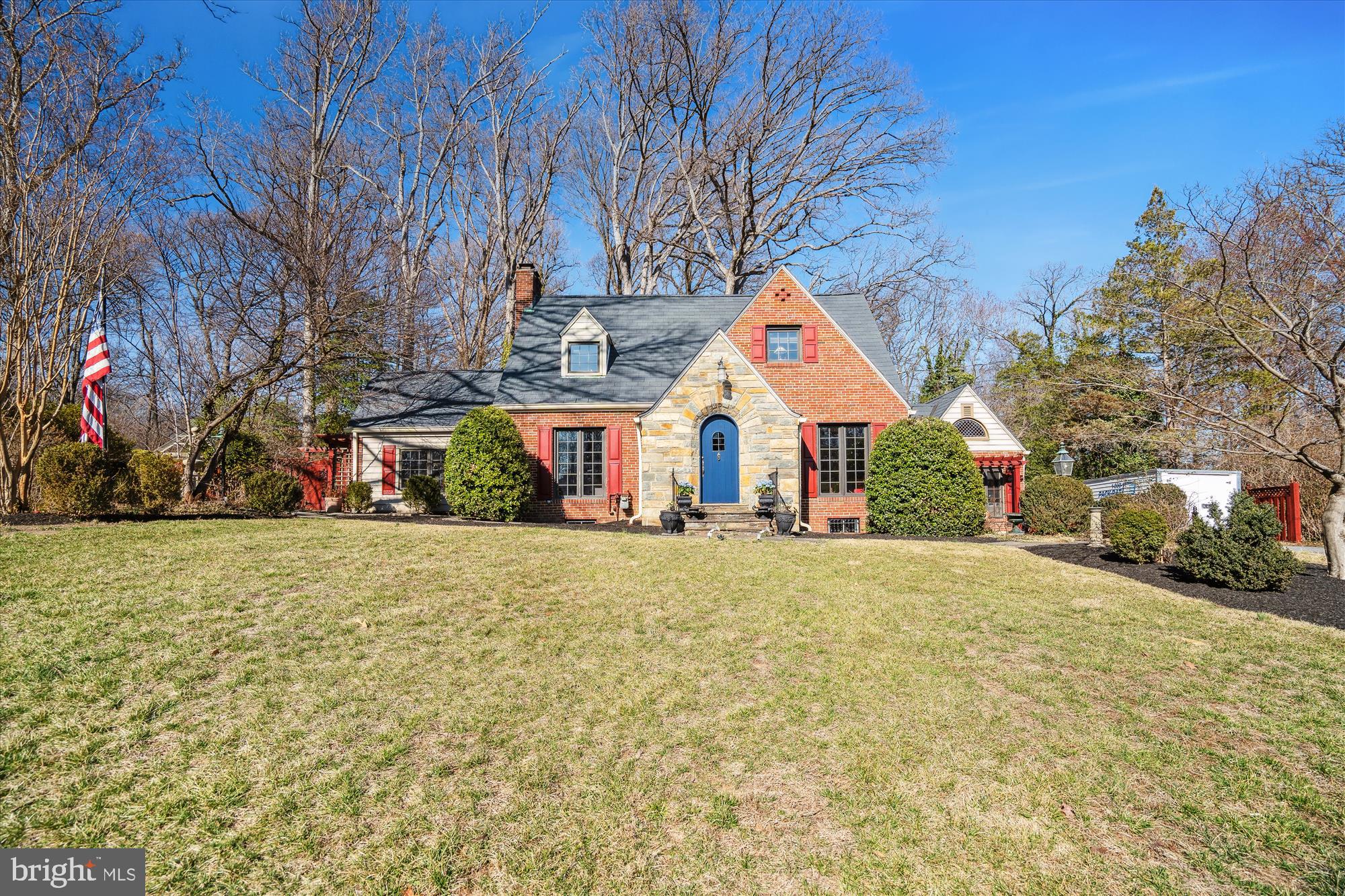 HILLANDALE - Residential