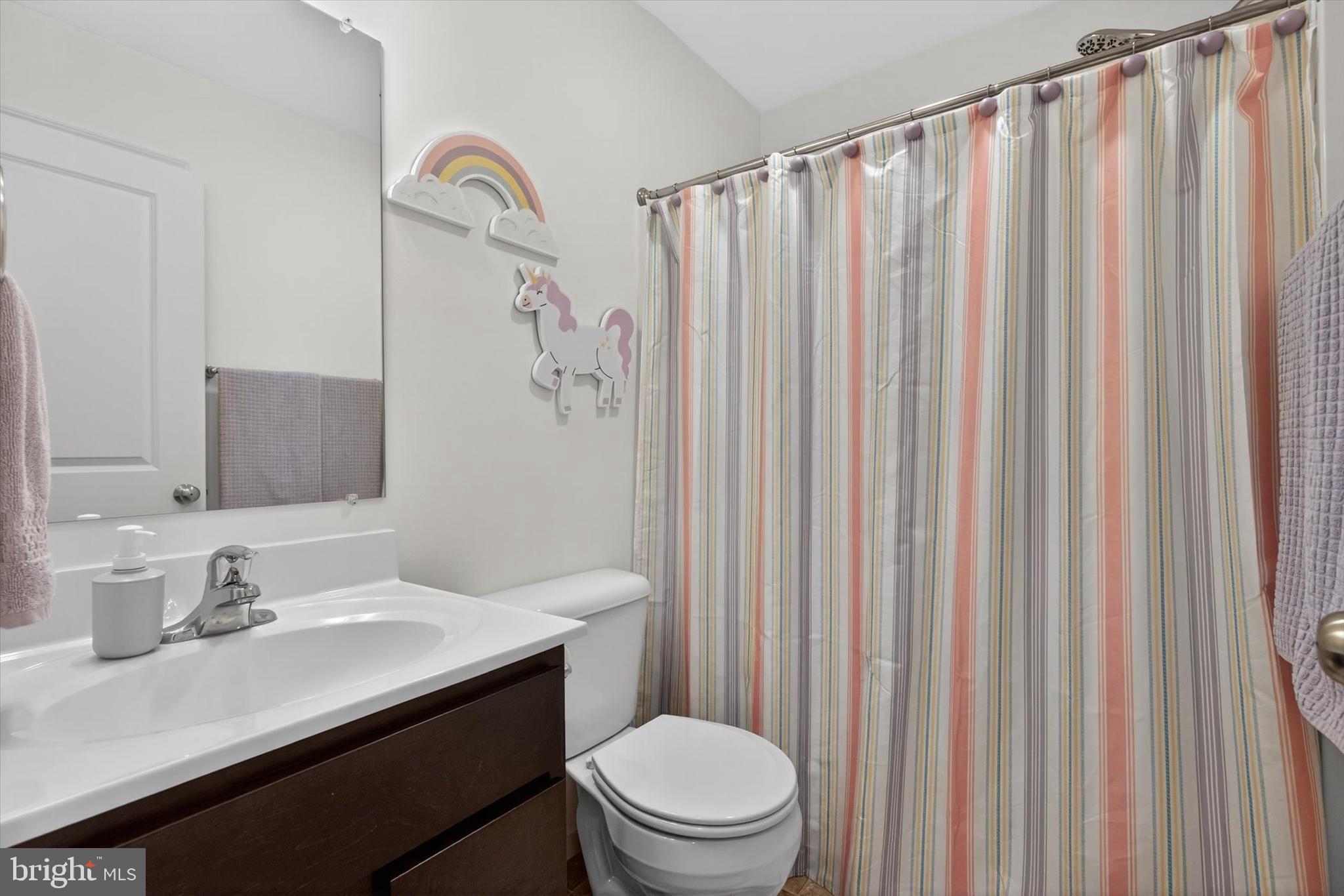 KINGS COURT AT BROWNSTONE - Residential