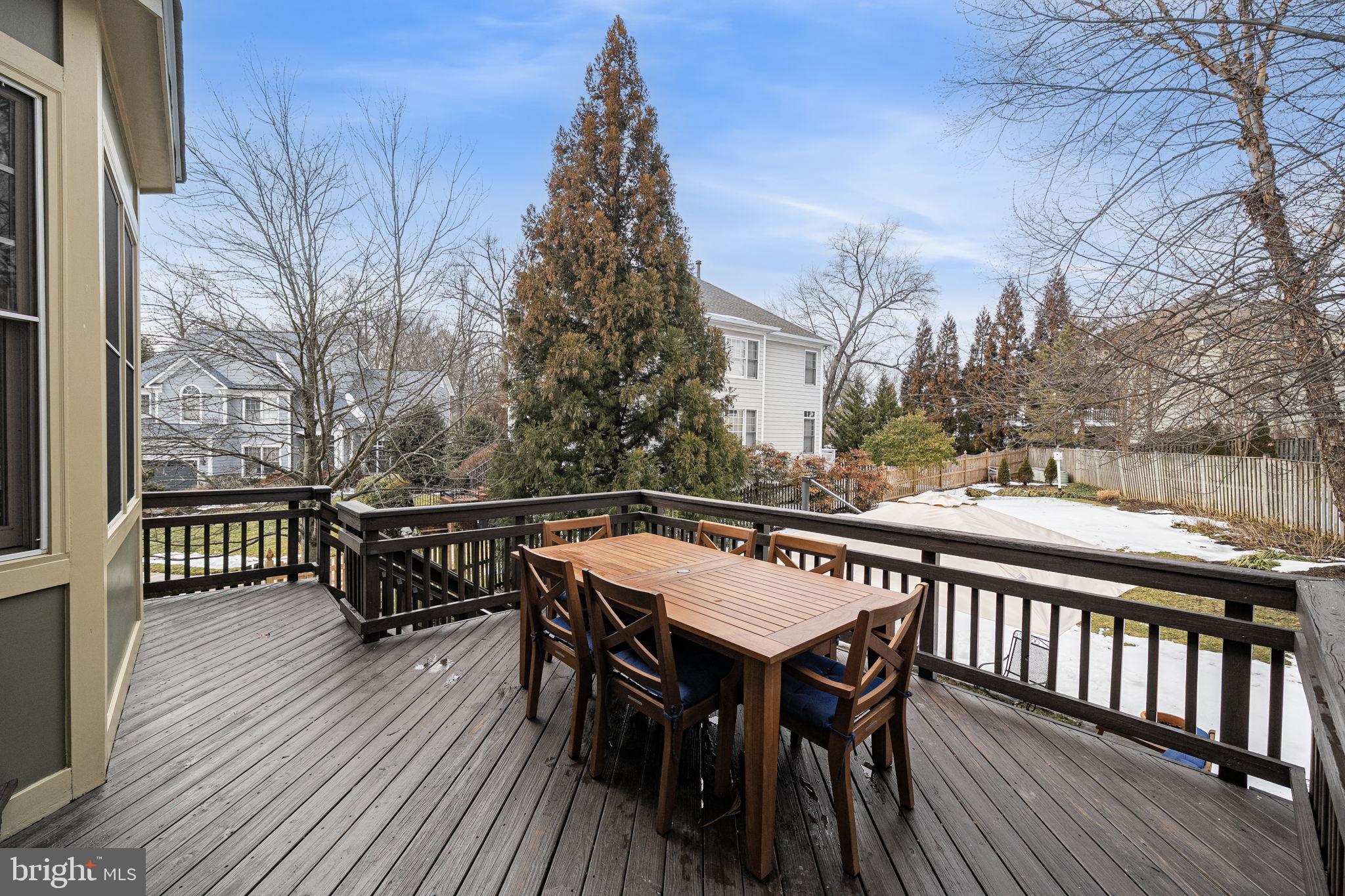 BERKSHIRE OAKWOOD - Residential