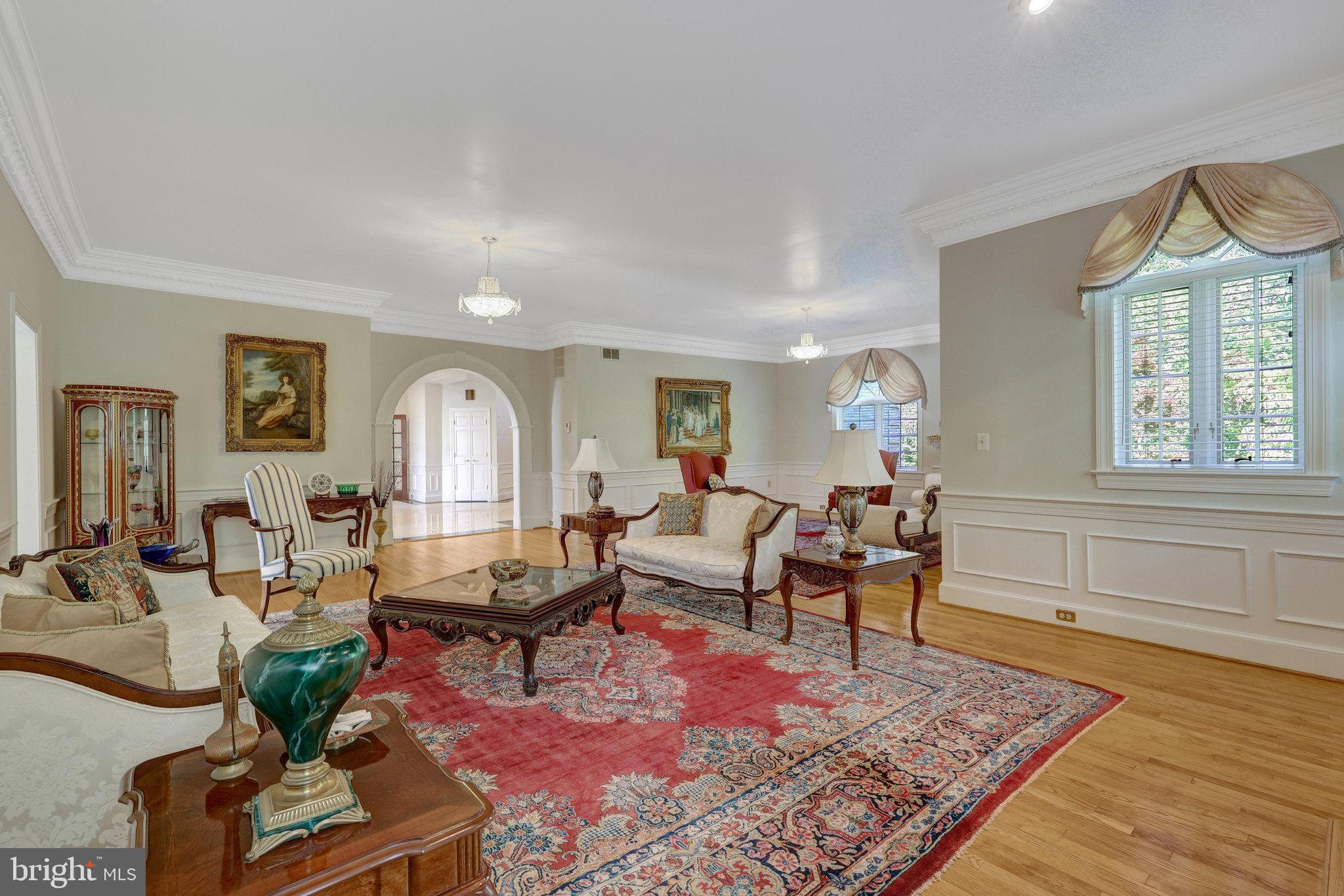 RIVER OAKS - Residential