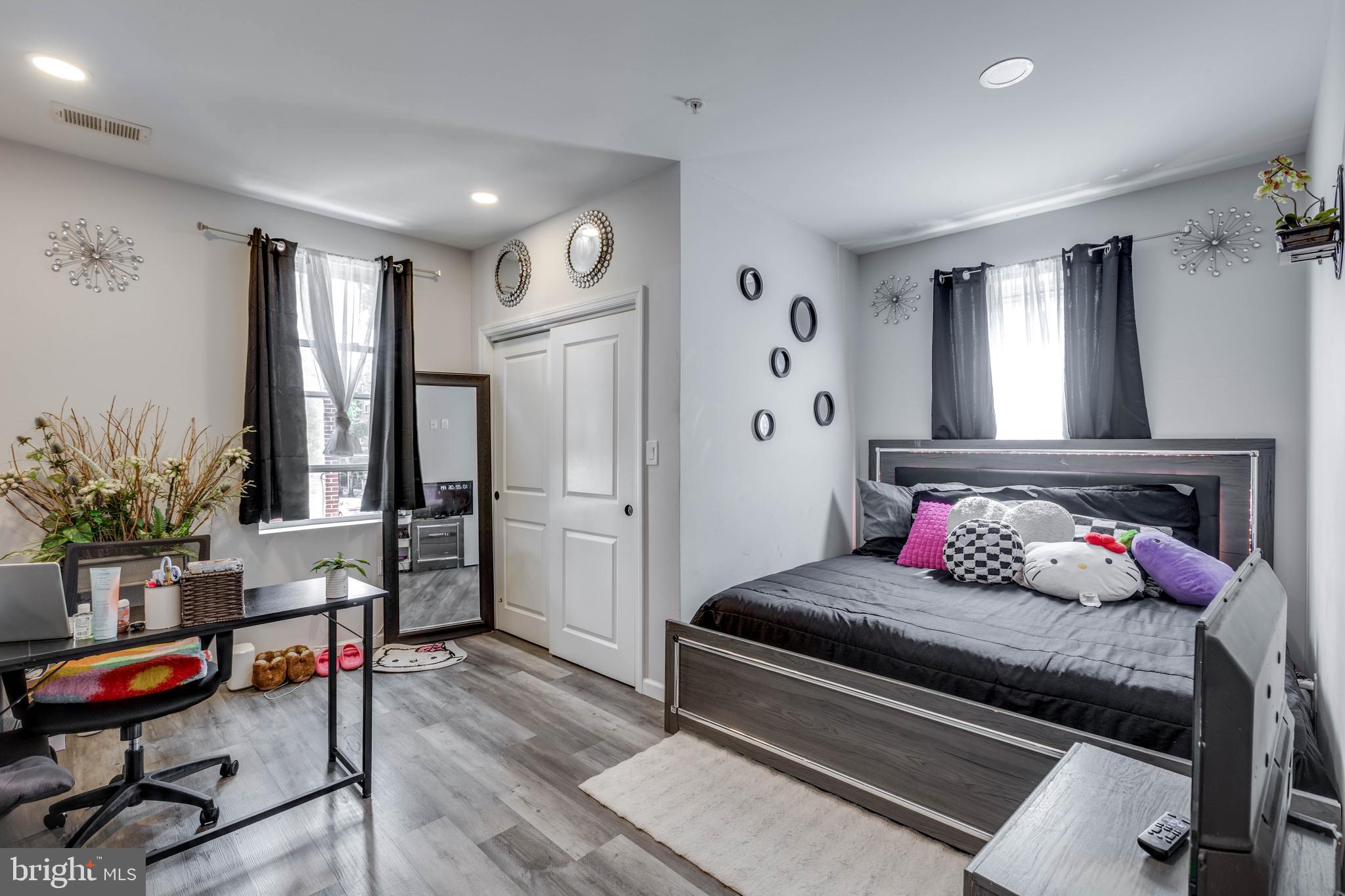 LUDLOW - Residential