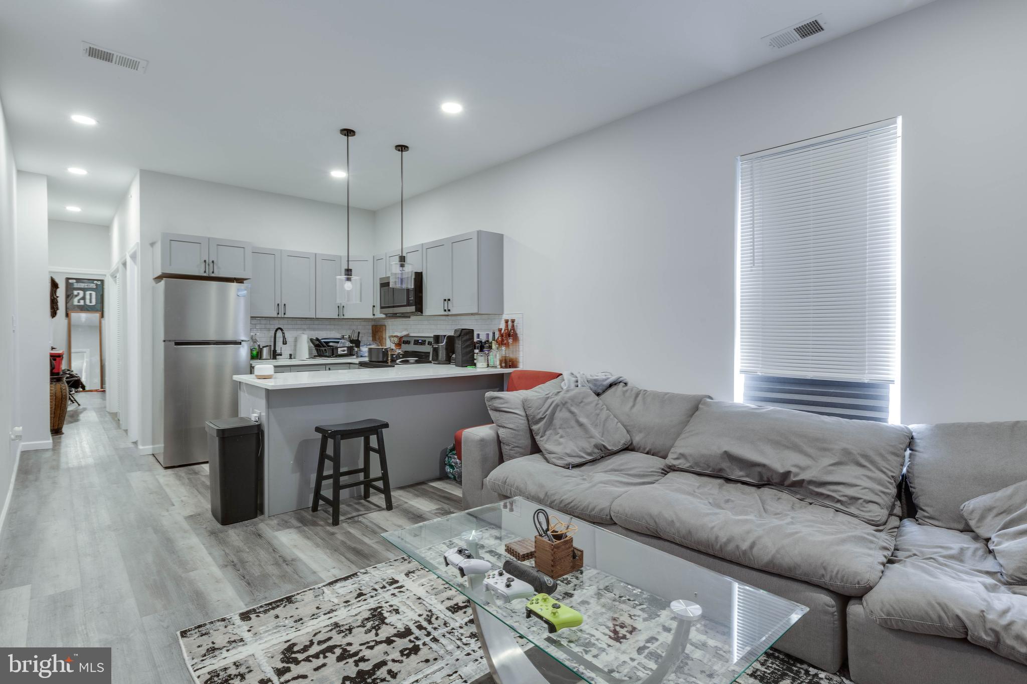 LUDLOW - Residential