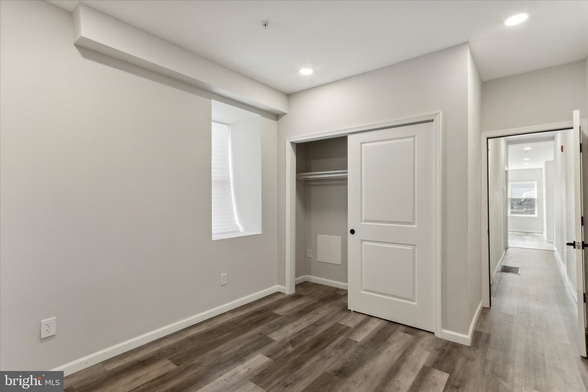 LUDLOW - Residential