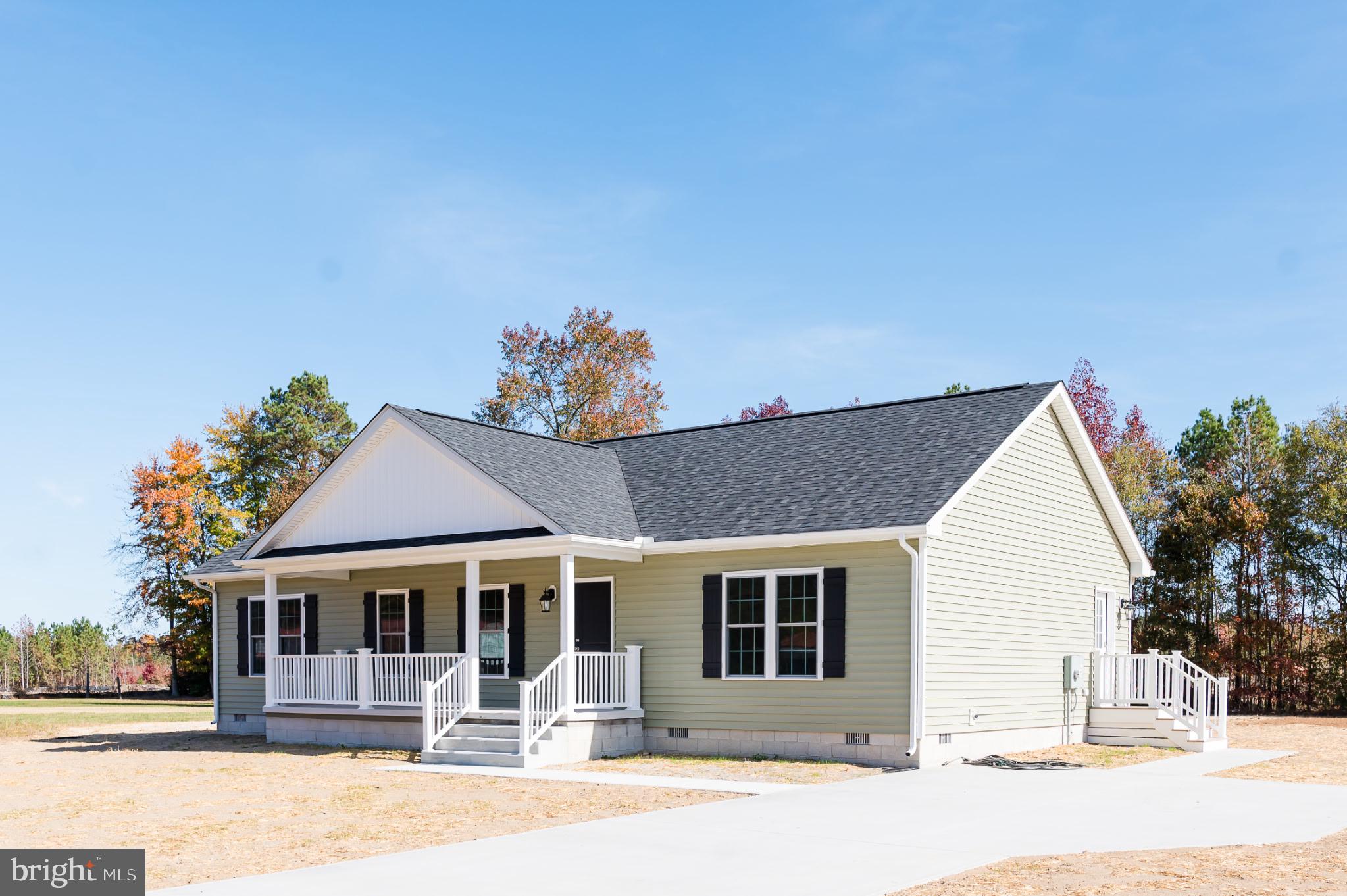 To be built with builder tie in. 3 models to choose from ranging from approx 1000 to 1500 sw ft.  Buyer chooses style and amenities,  driveway and or garage or Pole Barn. ..
Amish built Modular homes.  No Ground rent community. 4 1/2 miles to Bethany Beach, minutes to Freeman Stage