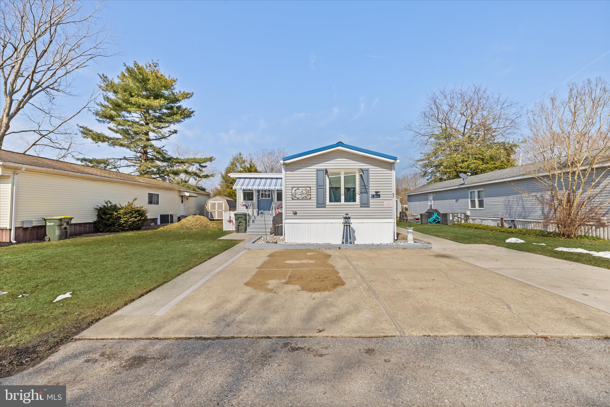 ANGOLA BEACH - Residential