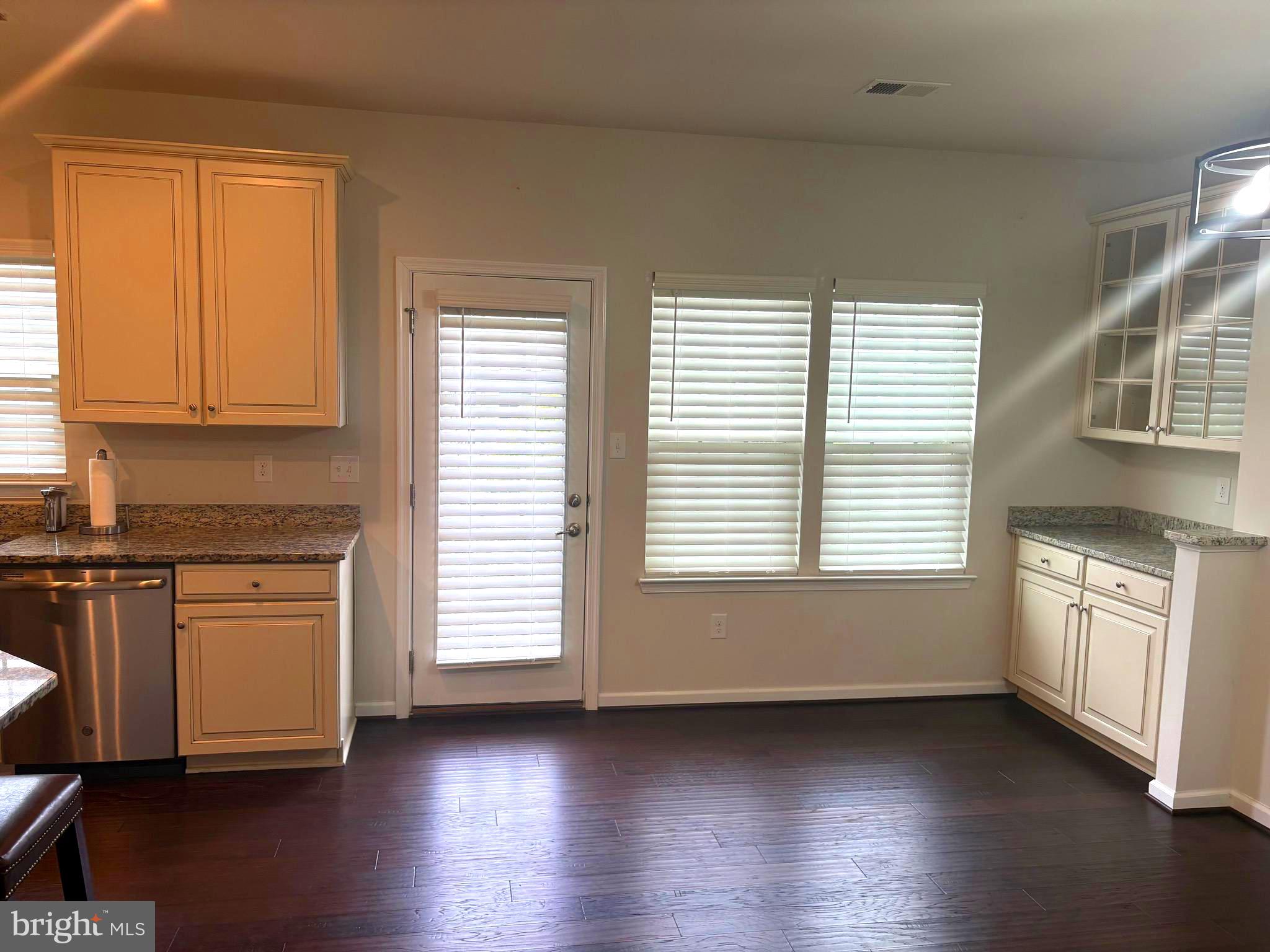 HIGH HOOK FARMS - Residential