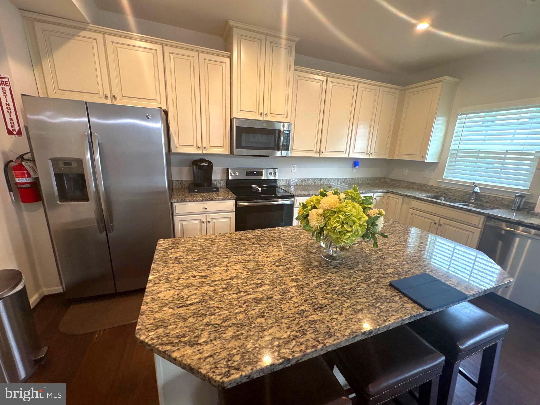 HIGH HOOK FARMS - Residential