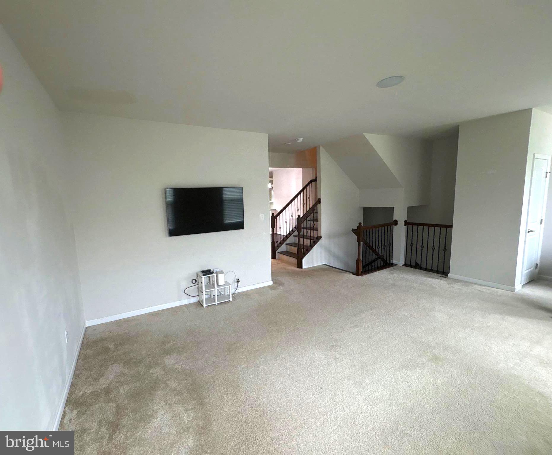 HIGH HOOK FARMS - Residential