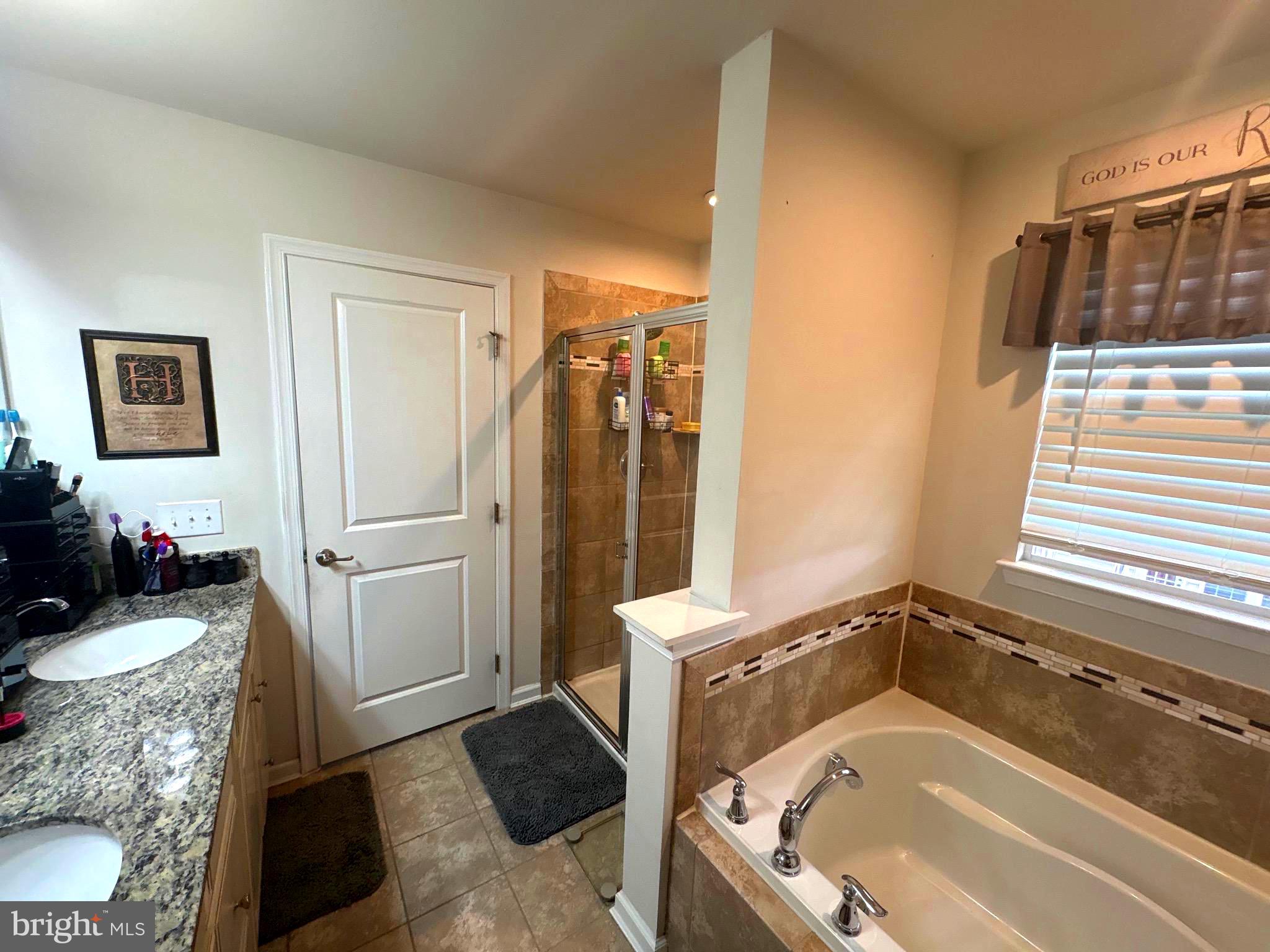 HIGH HOOK FARMS - Residential