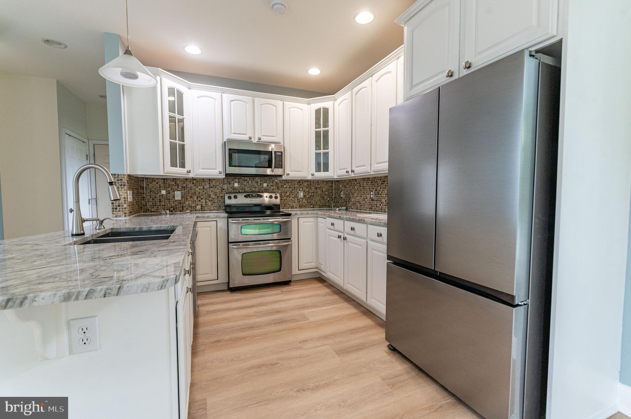 RIVERVIEW ESTATES - Residential