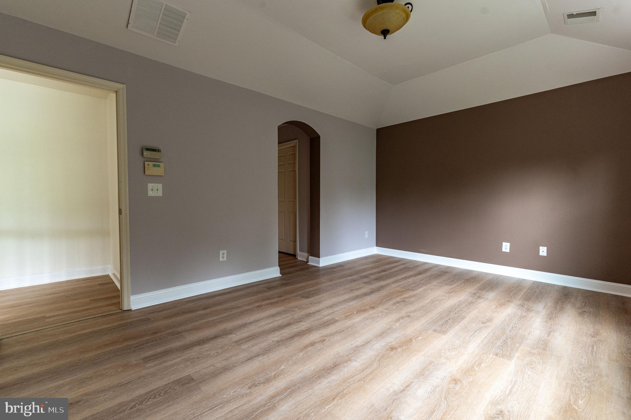 RIVERVIEW ESTATES - Residential