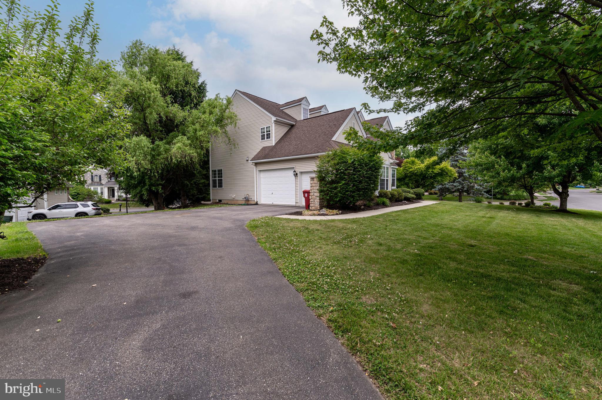 RIVERVIEW ESTATES - Residential