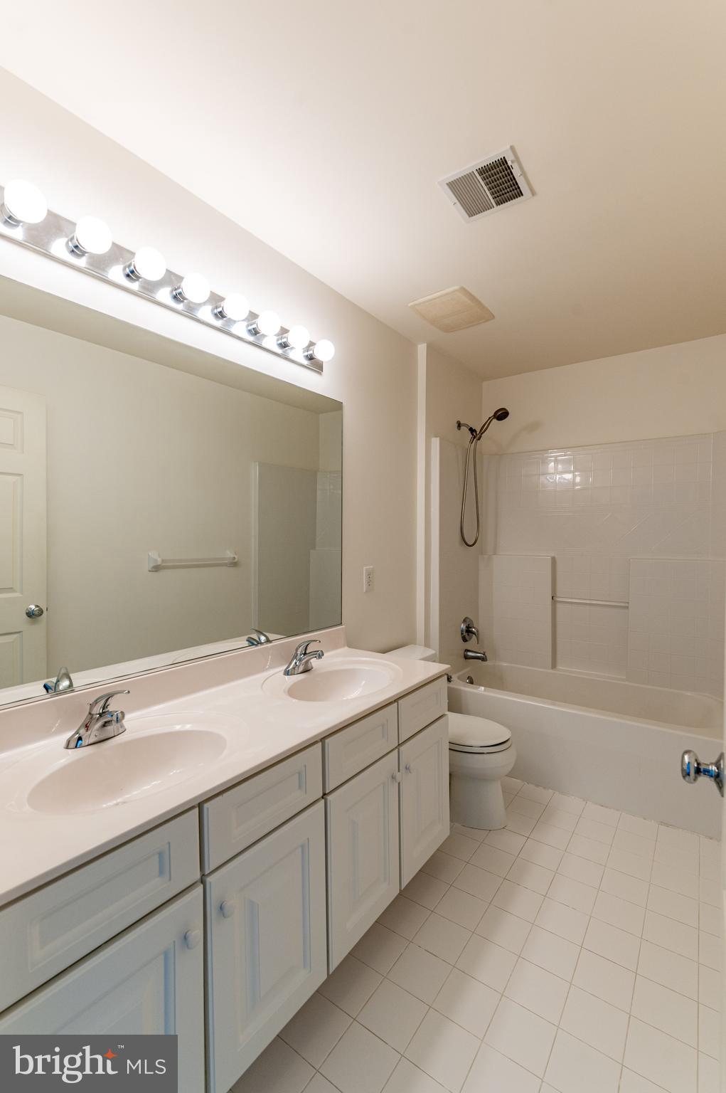 RIVERVIEW ESTATES - Residential