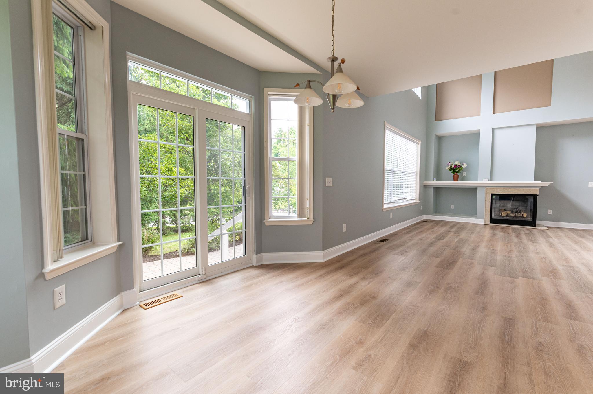 RIVERVIEW ESTATES - Residential