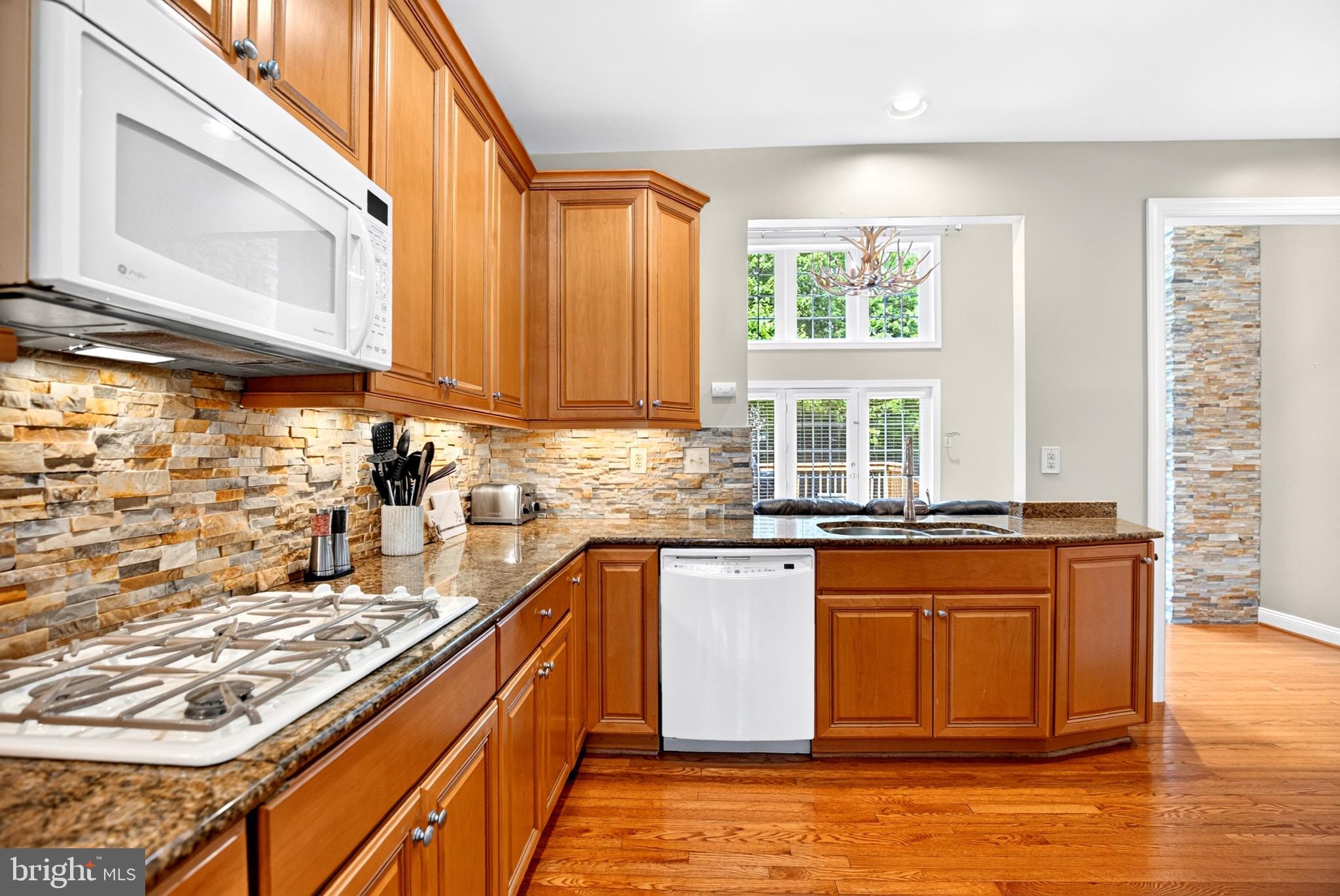 RESERVE AT PENN CRSG - Residential