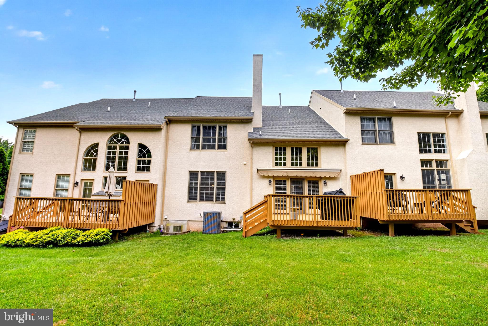 RESERVE AT PENN CRSG - Residential