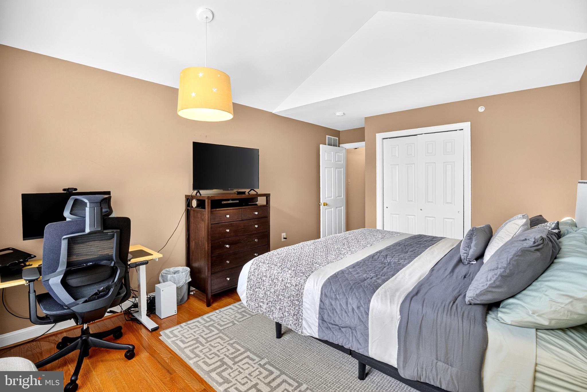 RESERVE AT PENN CRSG - Residential