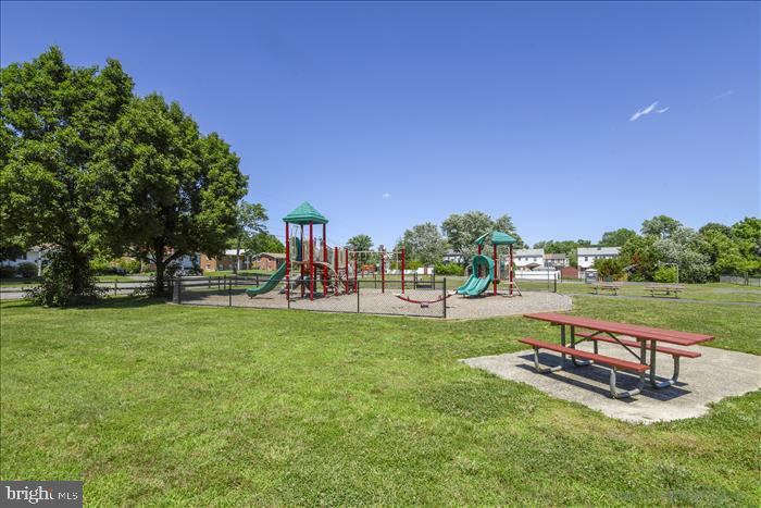BELLE VIEW CONDOMINIUMS - Residential