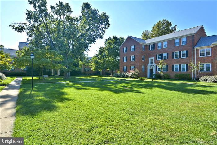BELLE VIEW CONDOMINIUMS - Residential