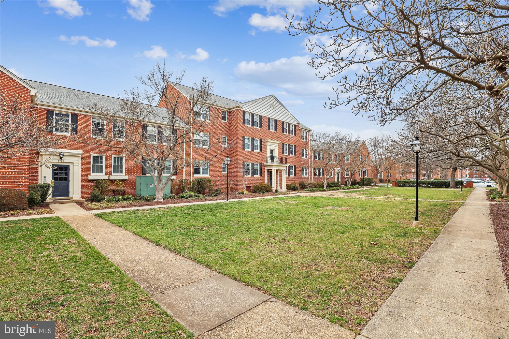 ***BEST VALUE CONDO IN ALEXANDRIA! ***FANTASTIC LOWEST PRICE CONDO- WITH BALCONY!  *** SPACIOUS & CONVENIENT LOCATION!  
*** PLEASE JOIN US & BRING A FRIEND FOR A WINE & CHEESE OPEN HOUSE SOCIAL!   
5pm - 7pm Thursday, 3/20/2025 ***

*** Move in Ready!  Recently updated.  2025      Awesome, Spacious balcony view of parkland, sports field!  

Welcome to this bright and spacious 2-bedroom, 1-bath condo in the highly desirable Belle View community!   ***Laundry conveniently located in the SAME BUILDING!  

Situated just steps from the Mt. Vernon Trail and the Potomac River, this home is perfect for those with an active lifestyle.

Enjoy two generously sized bedrooms, beautiful wood floors, eat-in kitchen, Sunny & Bright Throughout!  

The community offers a range of amenities, including ample parking, a swimming pool, playground, tennis and pickleball courts, sports courts, scenic walking paths, and more. It's also pet-friendly and includes a secure storage unit alongside commercial-grade laundry facilities on the lower level.

Excitingly, the Mt. Vernon Recreation Center is set to reopen in May 2025 and boasts an Olympic-sized pool, ice rink, fitness center, indoor track, and rock-climbing wall. For daily conveniences, the Belle View Shopping Center is just one block away, featuring Safeway, Starbucks, restaurants, and more.  
Very Close to the GW Parkway path, marina, and river, while the Huntington Metro Station, Old Town Alexandria (1.5 miles), National Harbor, Washington D.C., and major routes like Route 1, I-495, and I-95 are all easily accessible. For pet lovers, Westover Park's dog area is nearby.

With condo fees covering gas, water, Trash removal, pool & sport courts, you'll only need to handle electricity and Wi-Fi. 

The kitchen has been recently updated, and the entire unit freshly painted.  (2025) 
THIS IS TRULY THE BEST VALUE CONDO IN ALEXANDRIA!