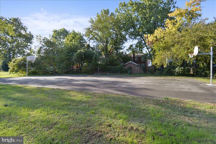 BELLE VIEW CONDOMINIUMS - Residential