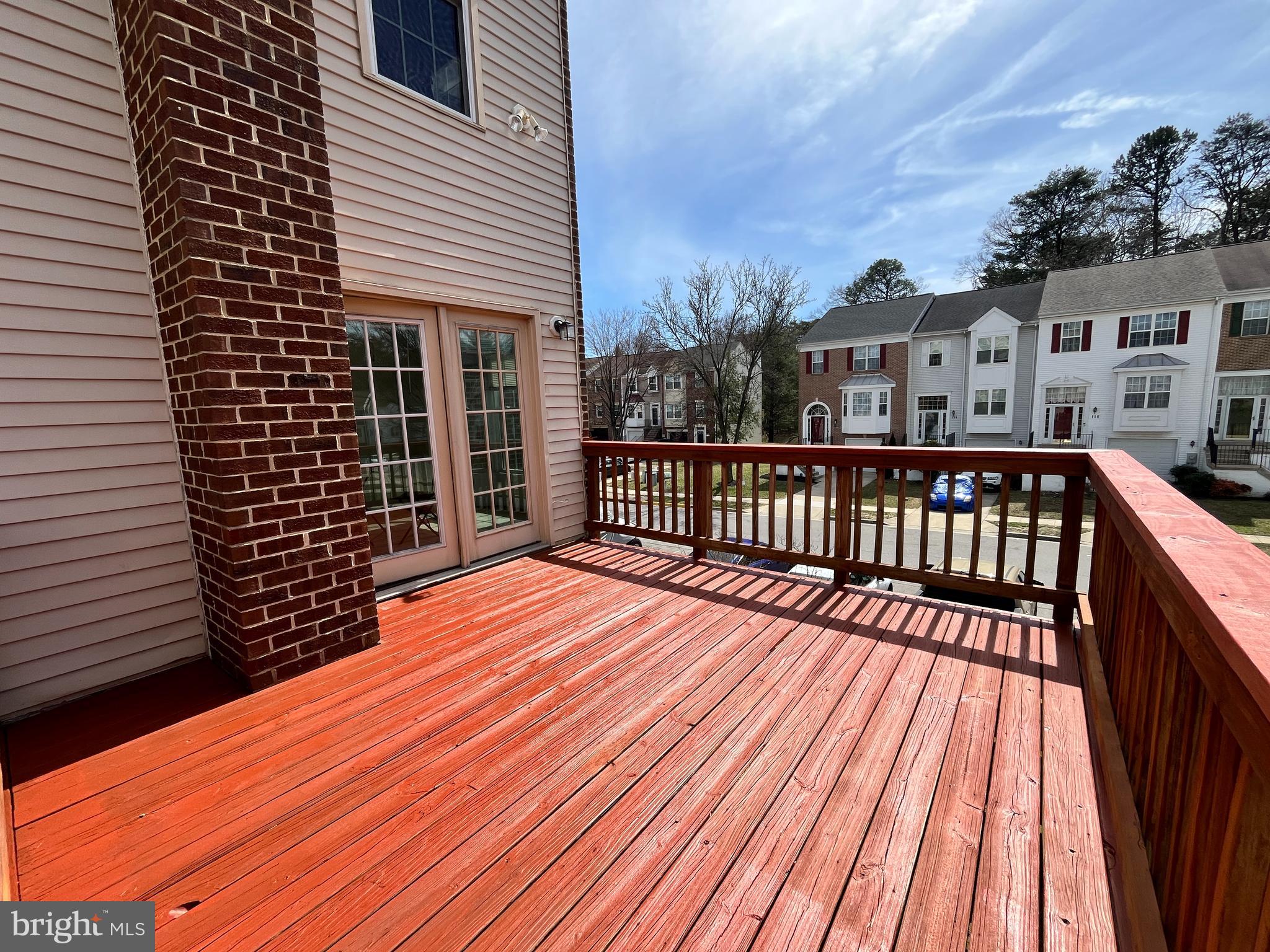 SEVEN OAKS - Residential