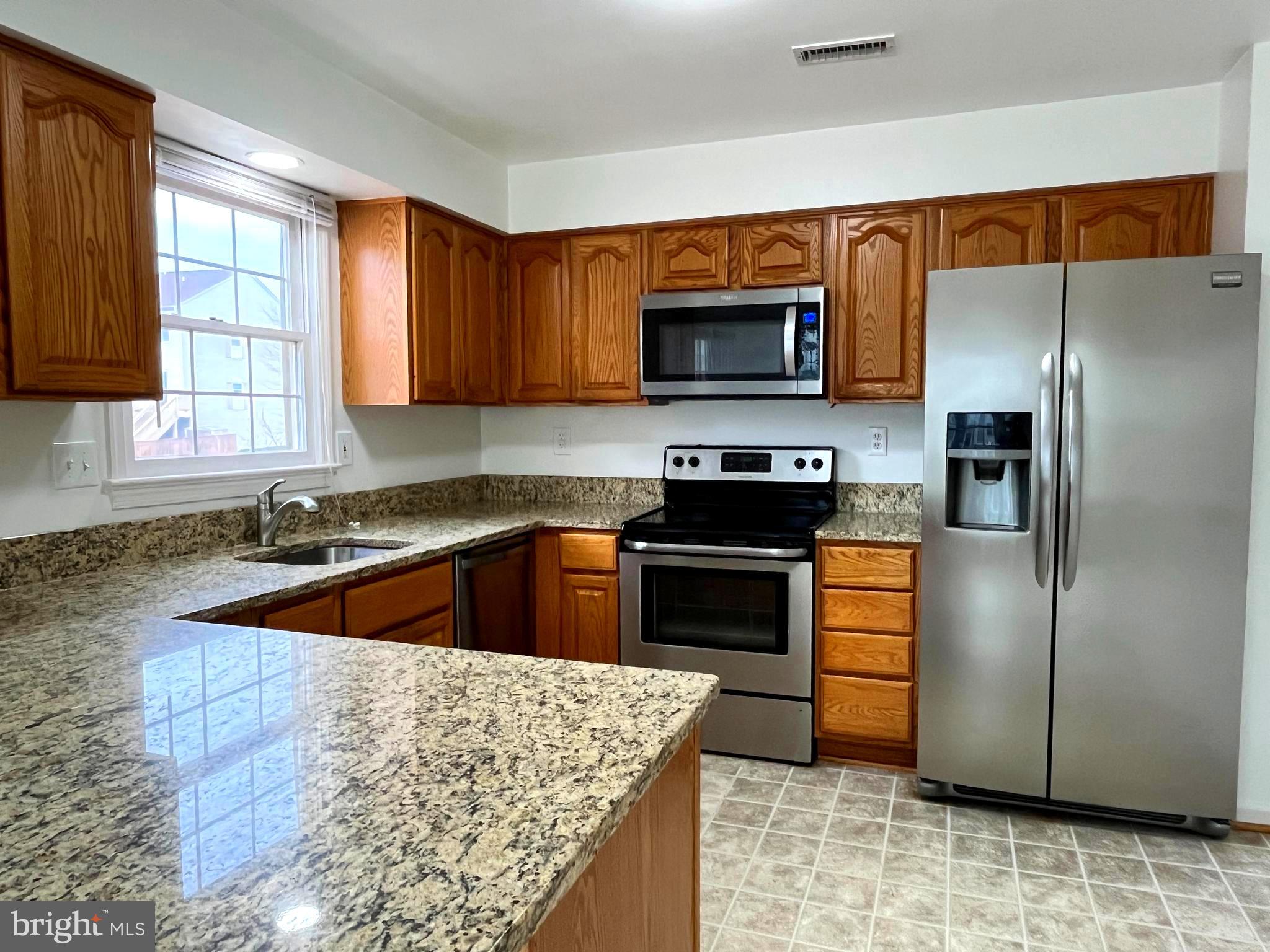 SEVEN OAKS - Residential