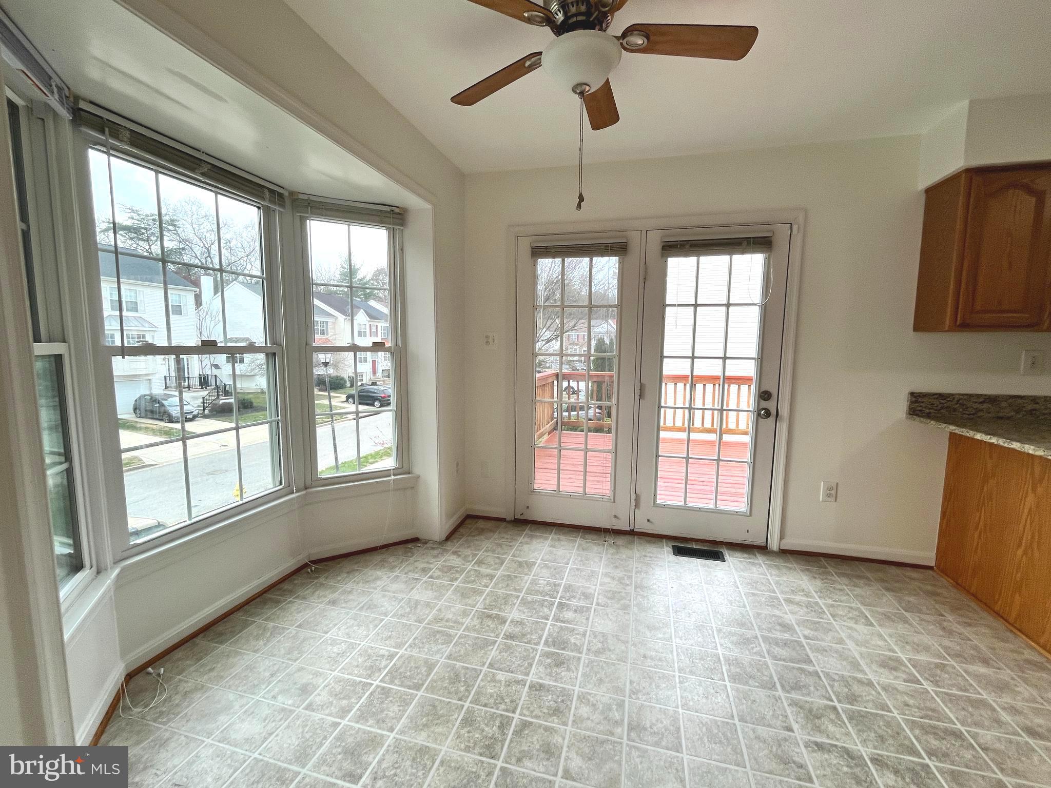SEVEN OAKS - Residential