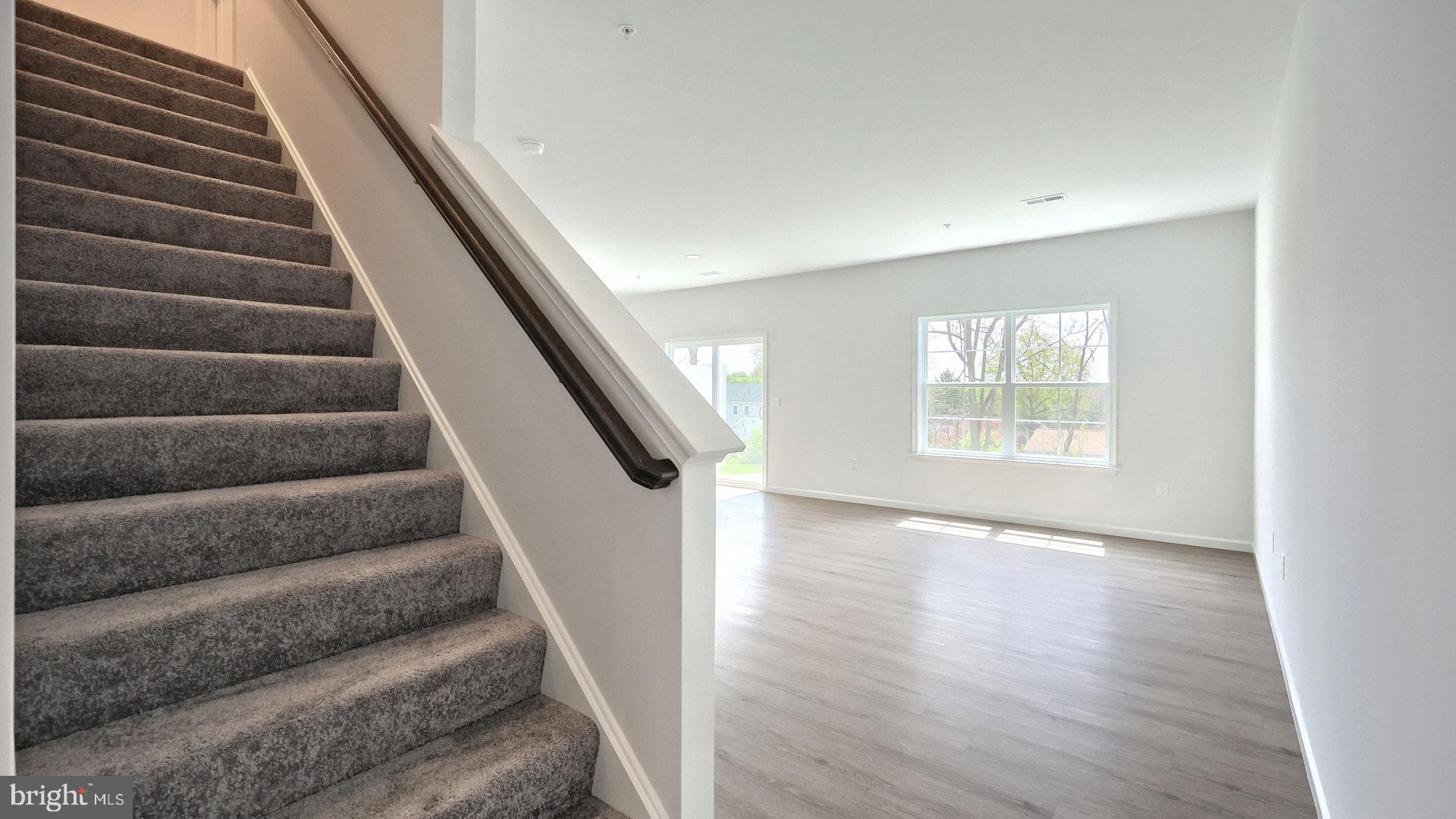 THE TOWNES AT BRIAR CREEK - Residential
