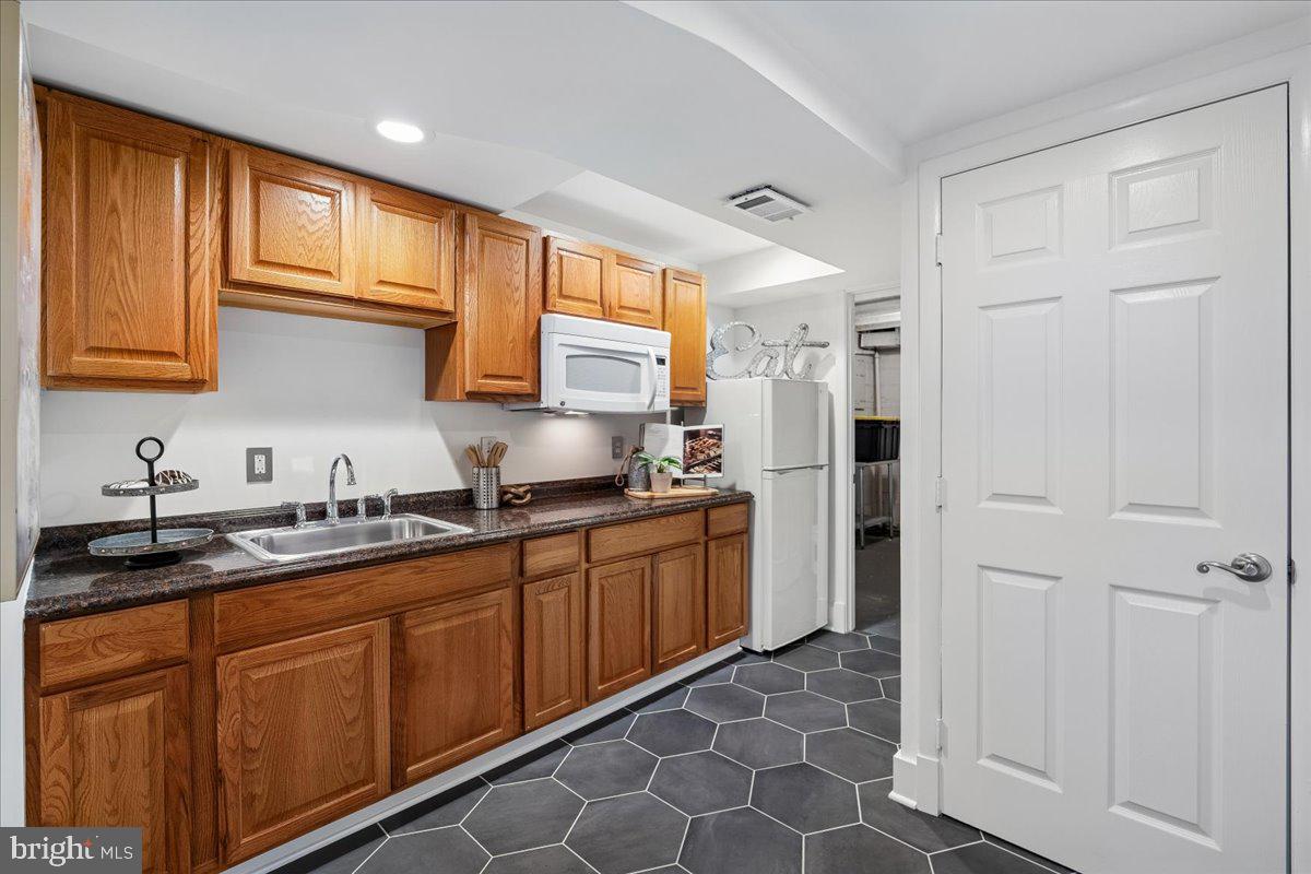 WOODMOOR - Residential
