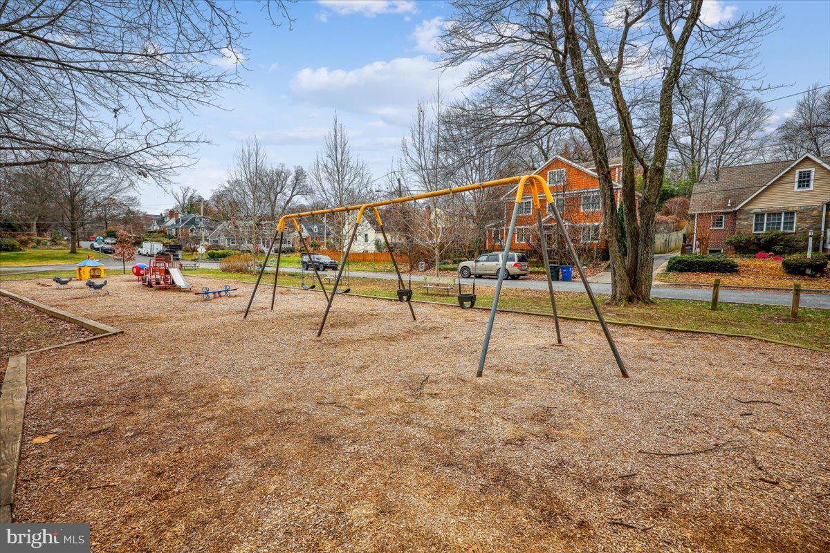 WOODMOOR - Residential